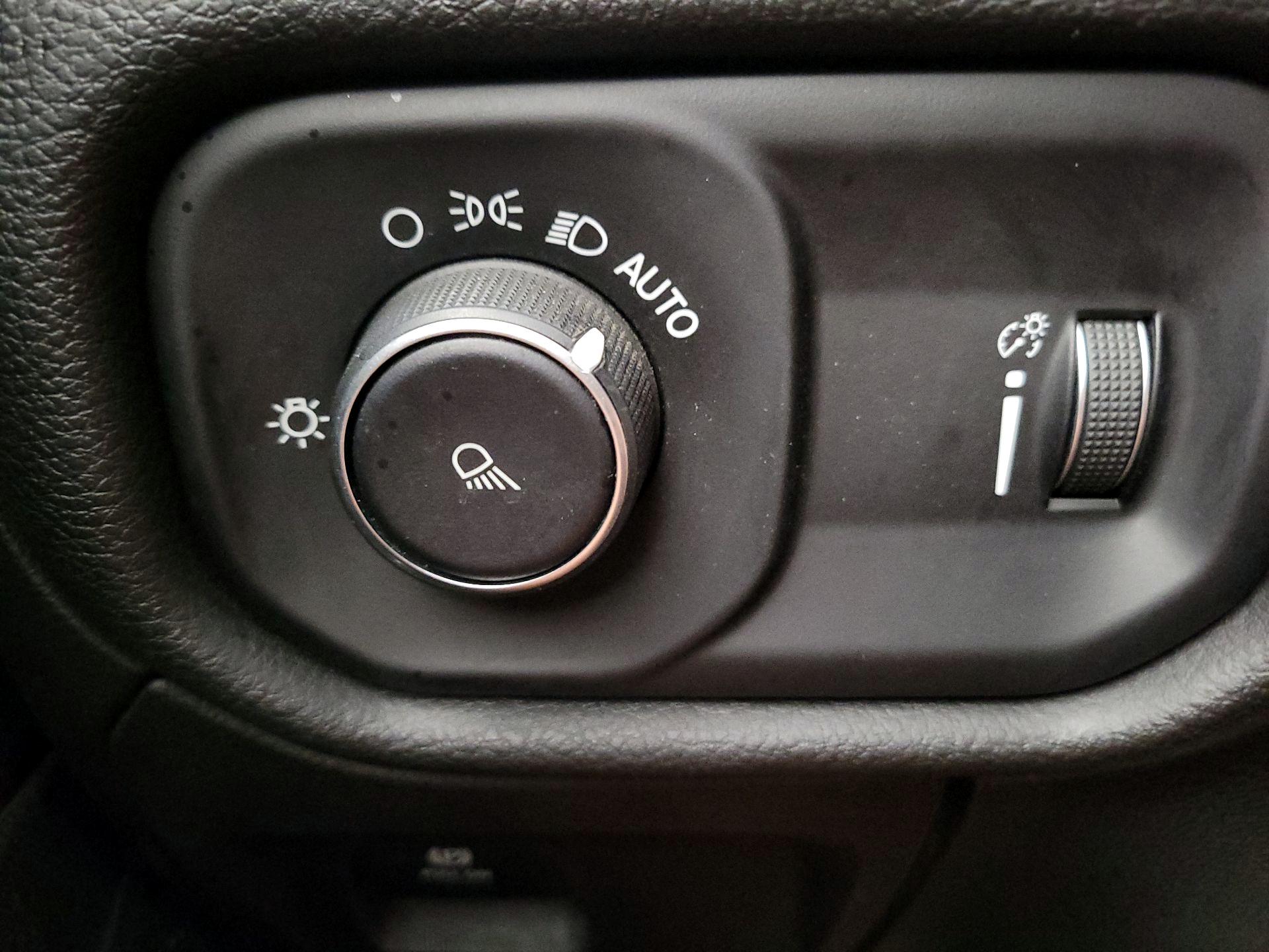 Thumbnail: 2024 RAM 1500 - 13