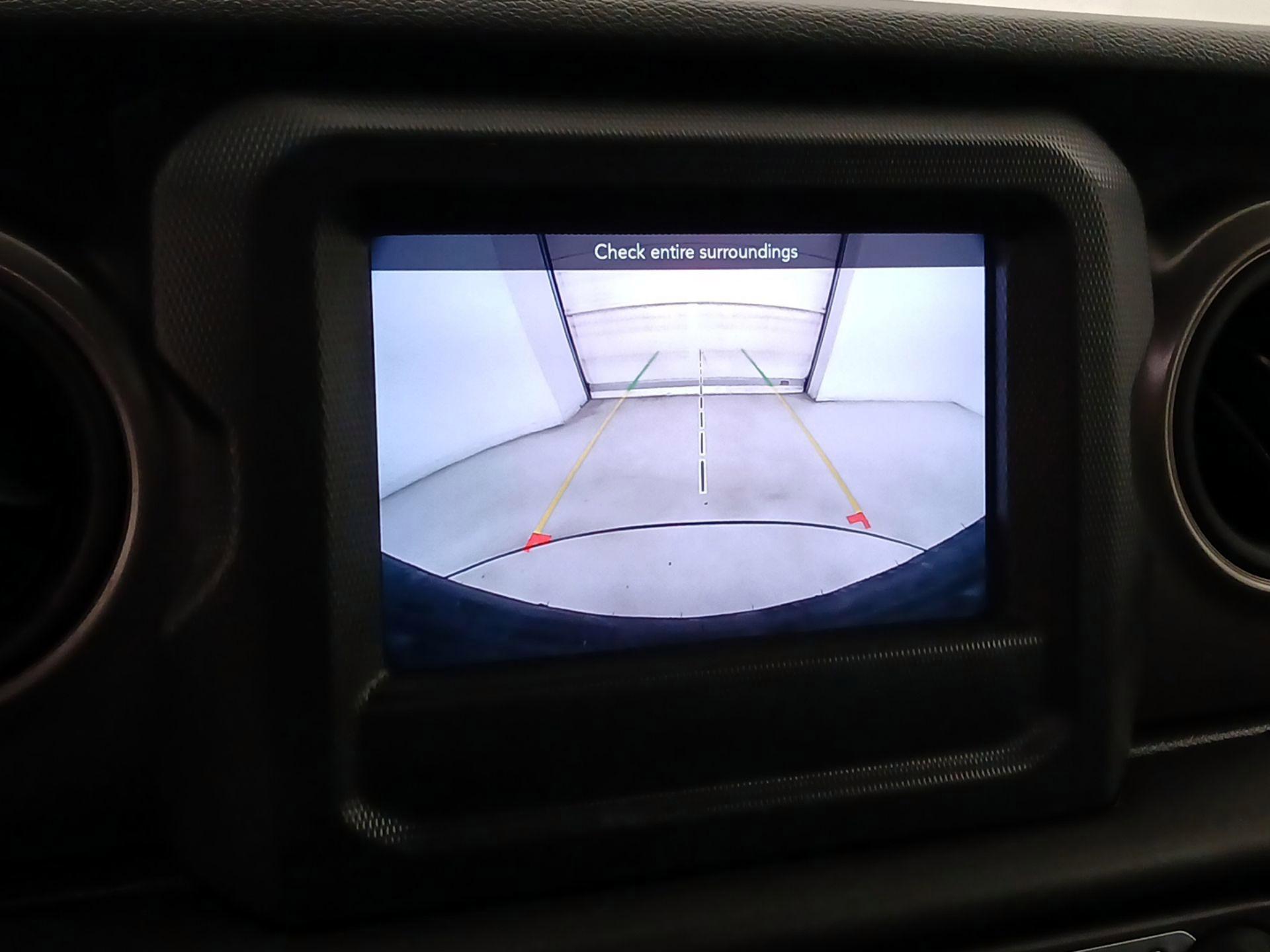 Thumbnail: 2021 Jeep Wrangler - 14