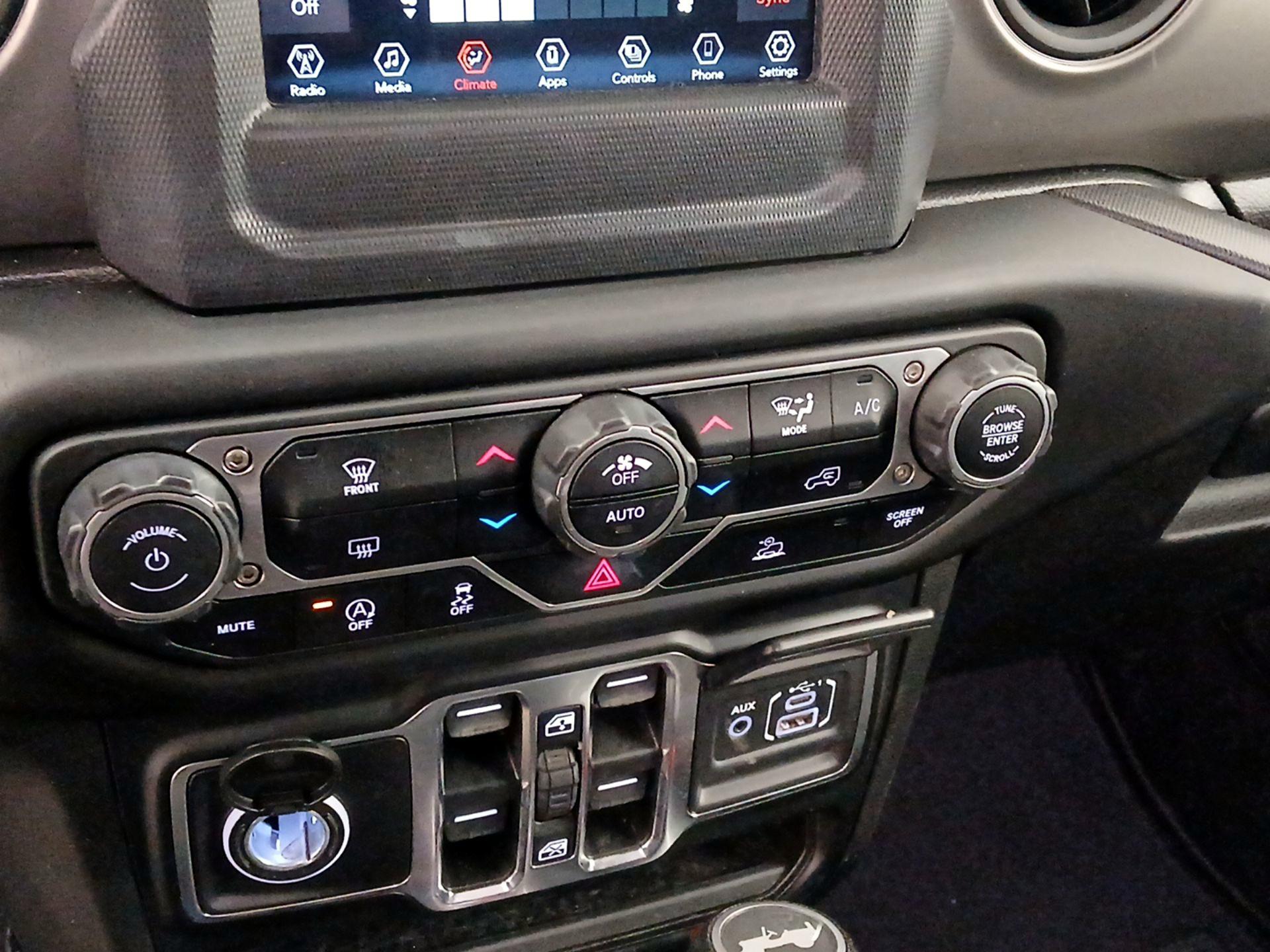 Thumbnail: 2021 Jeep Wrangler - 16