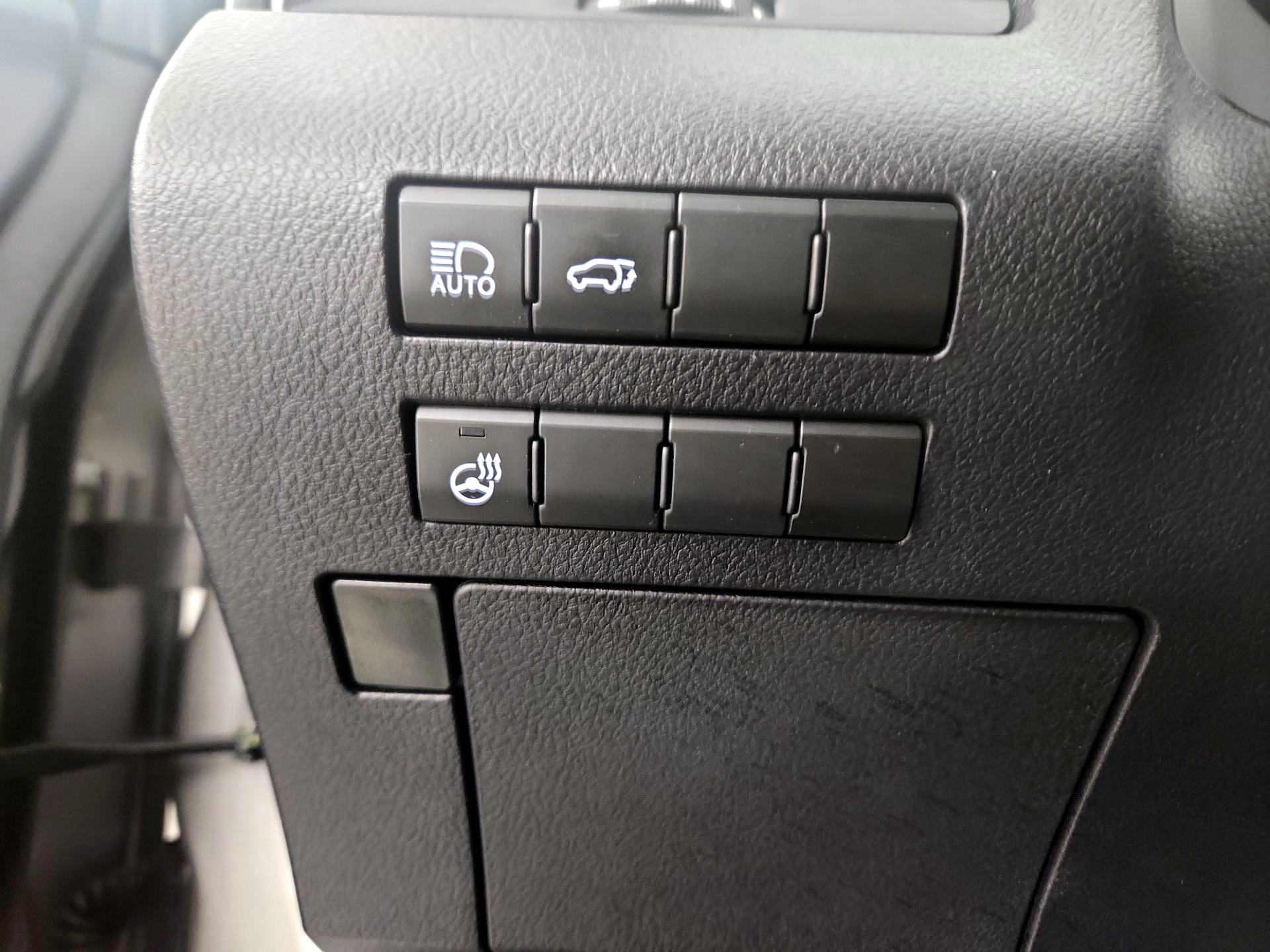 Thumbnail: 2022 Lexus RX - 13