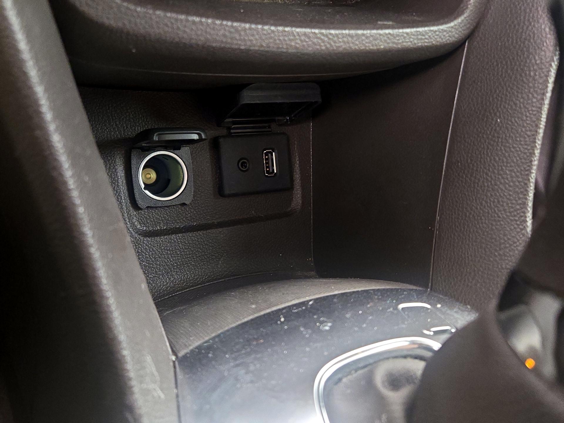 Thumbnail: 2015 Buick Encore - 18