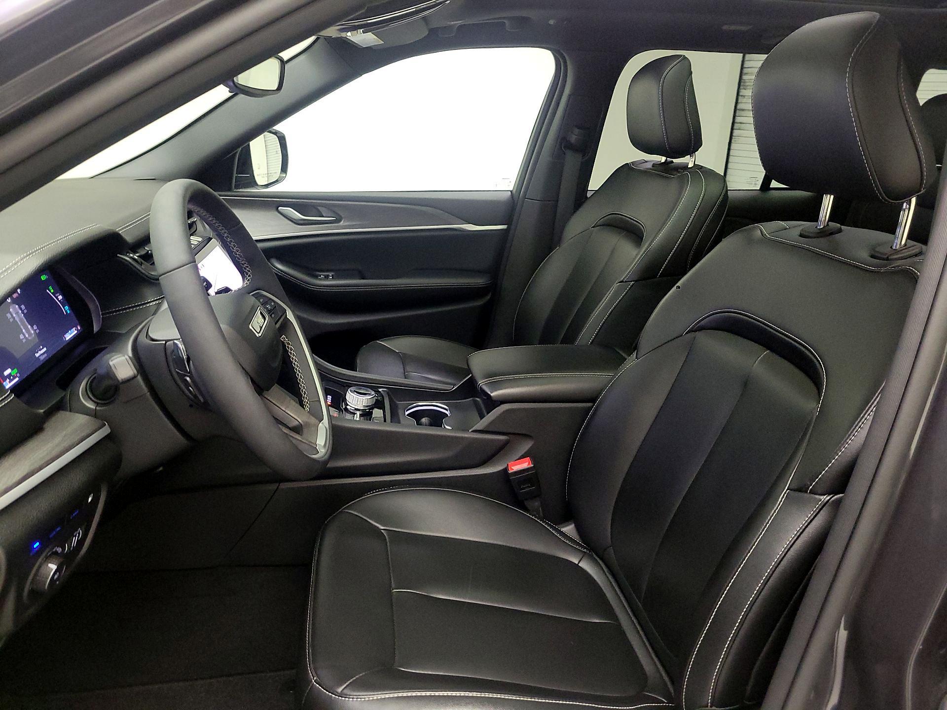 Thumbnail: 2024 Jeep Grand Cherokee - 9