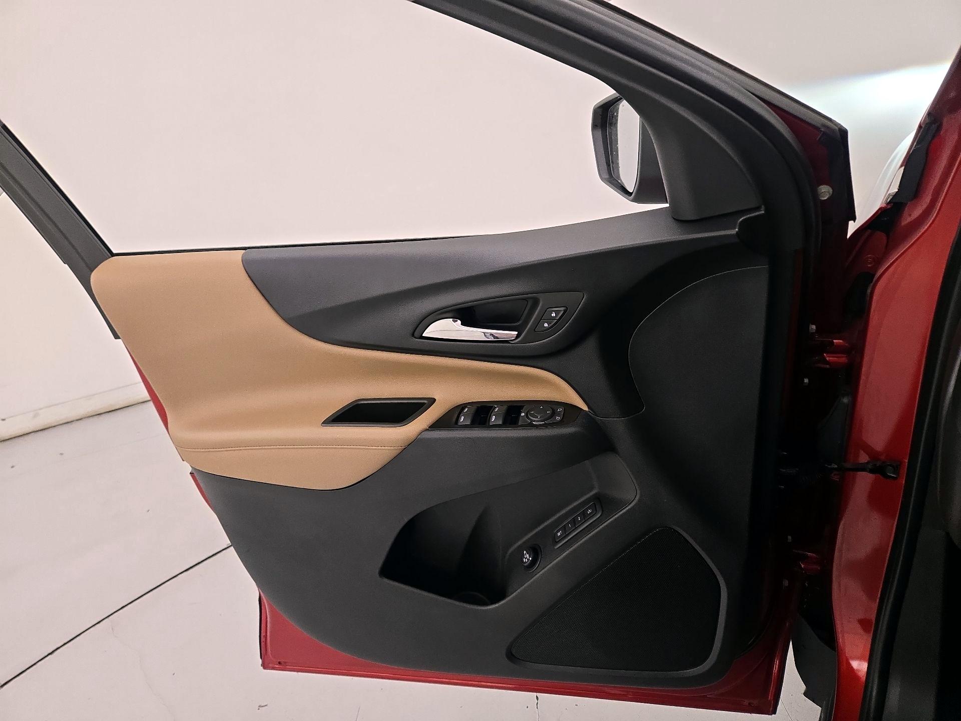 Thumbnail: 2023 Chevrolet Equinox - 12