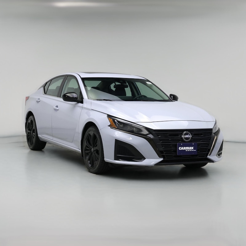 2023 Nissan Altima SR