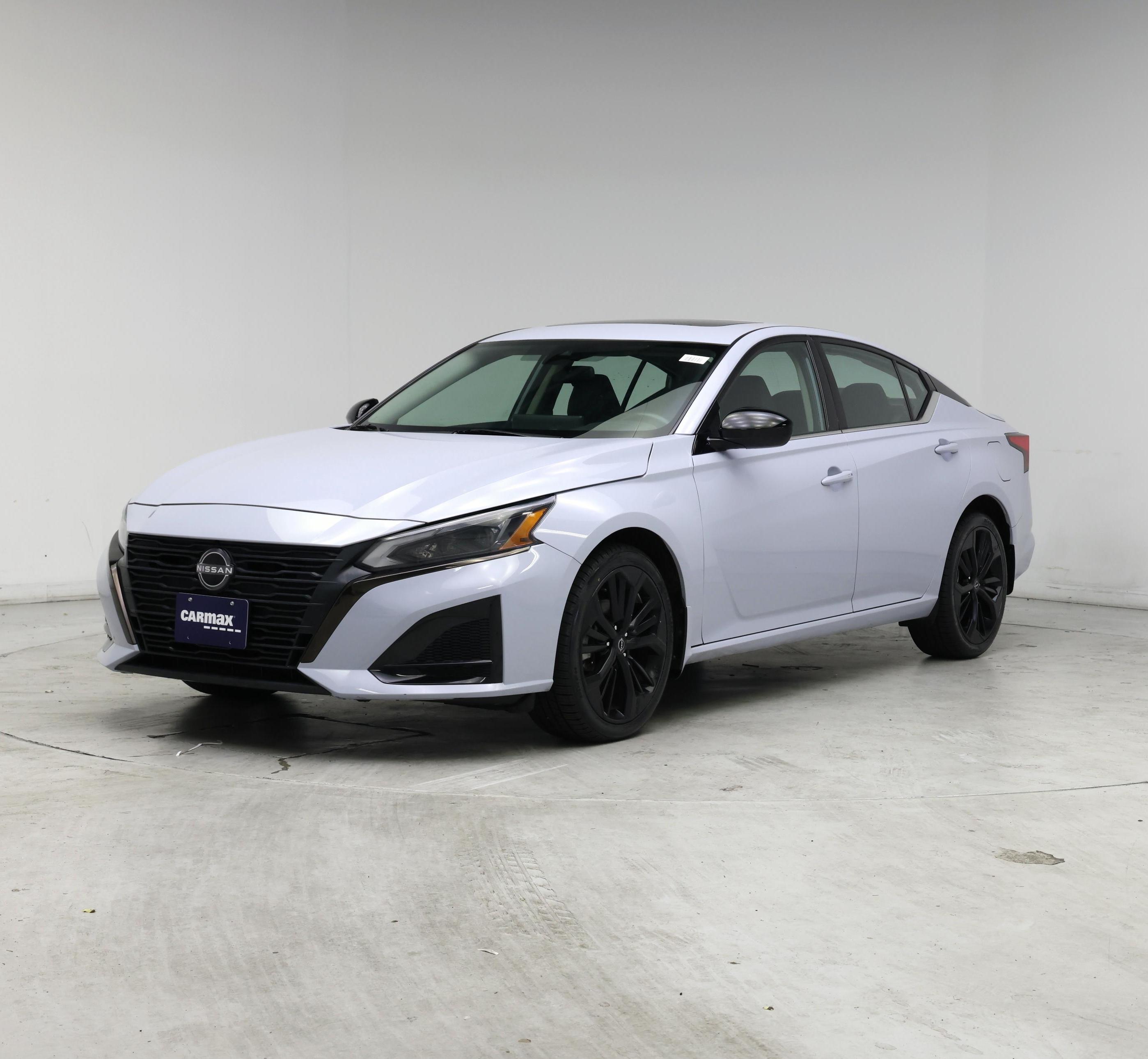 Thumbnail: 2023 Nissan Altima - 4