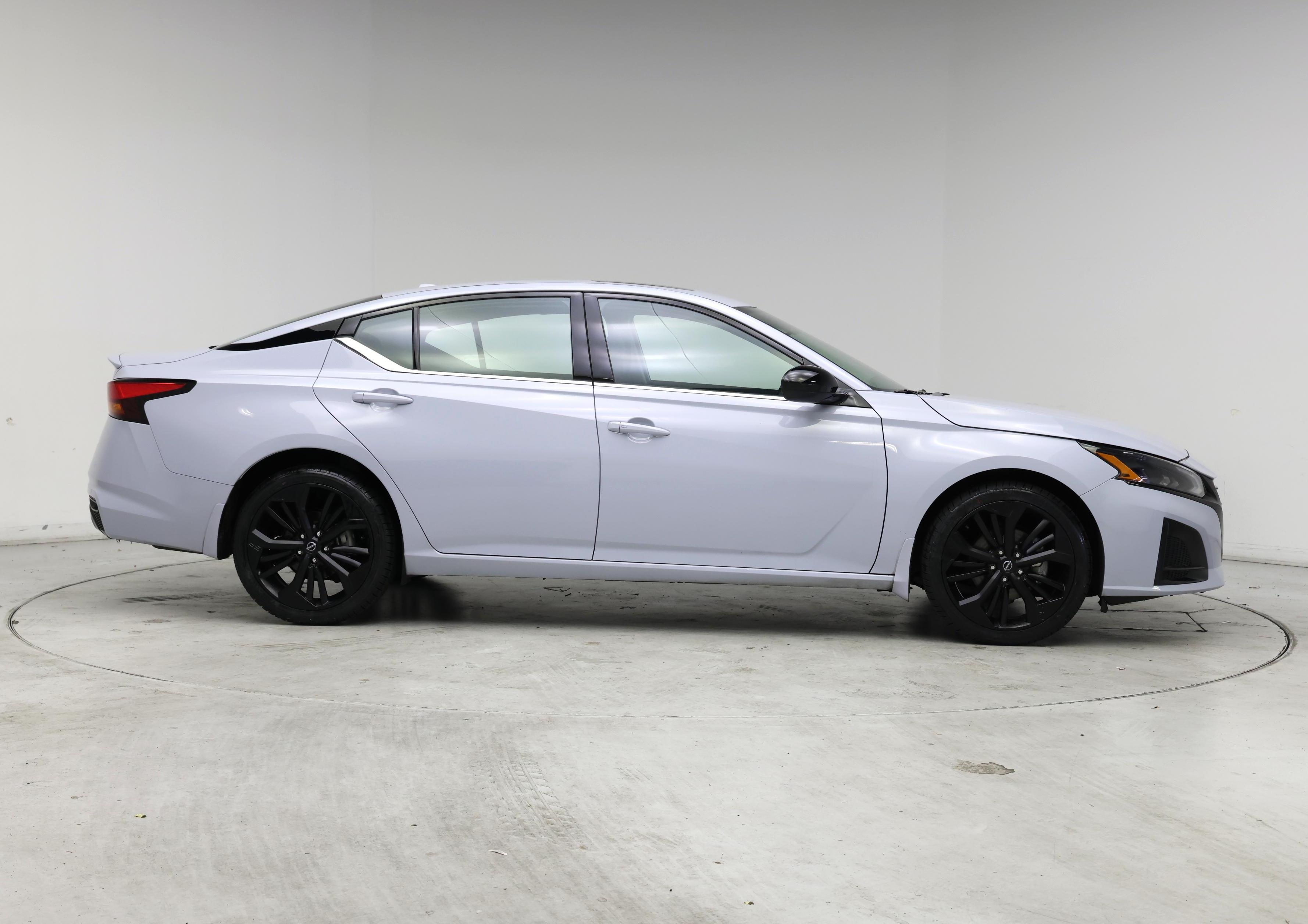 Thumbnail: 2023 Nissan Altima - 7
