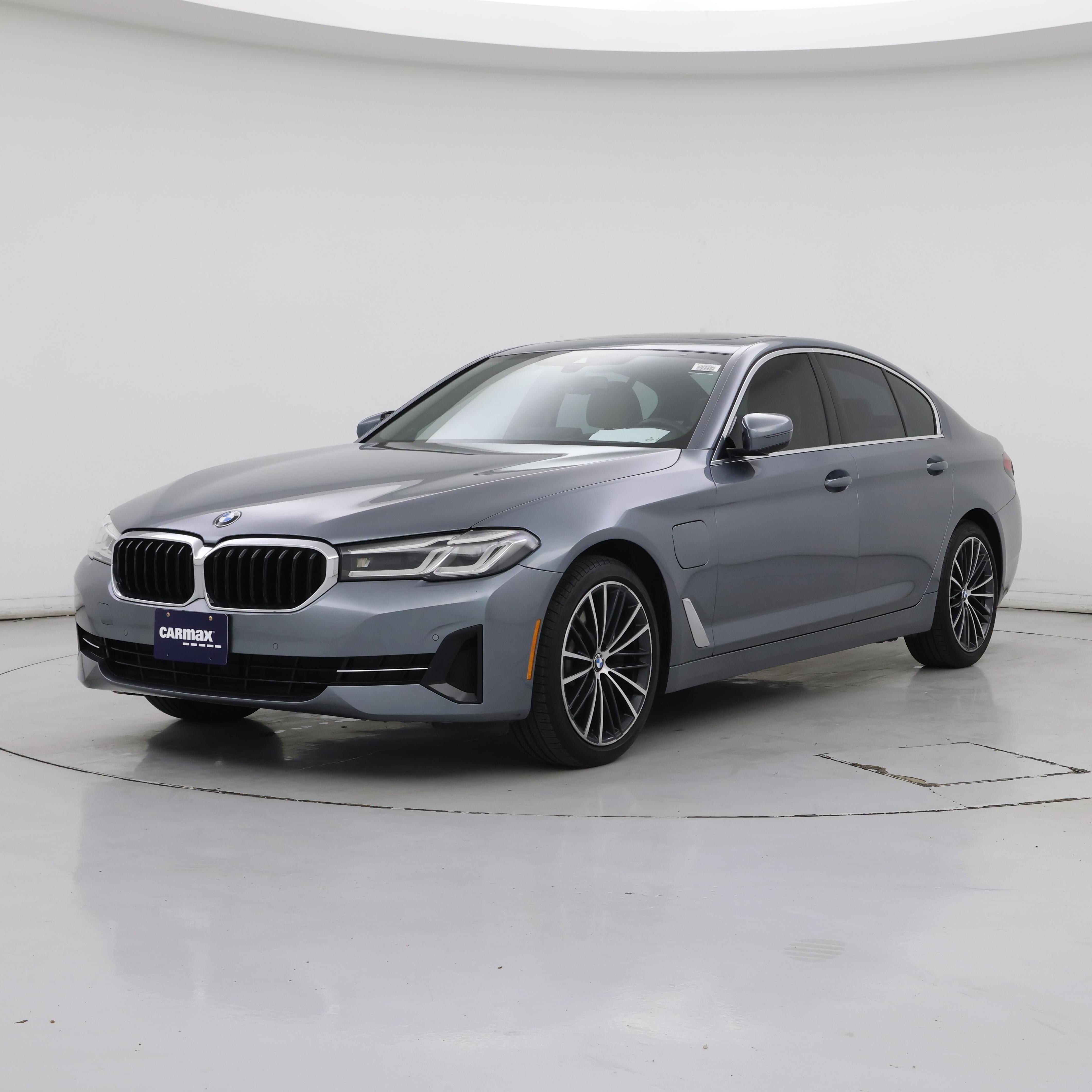 Thumbnail: 2021 BMW 5 Series - 4