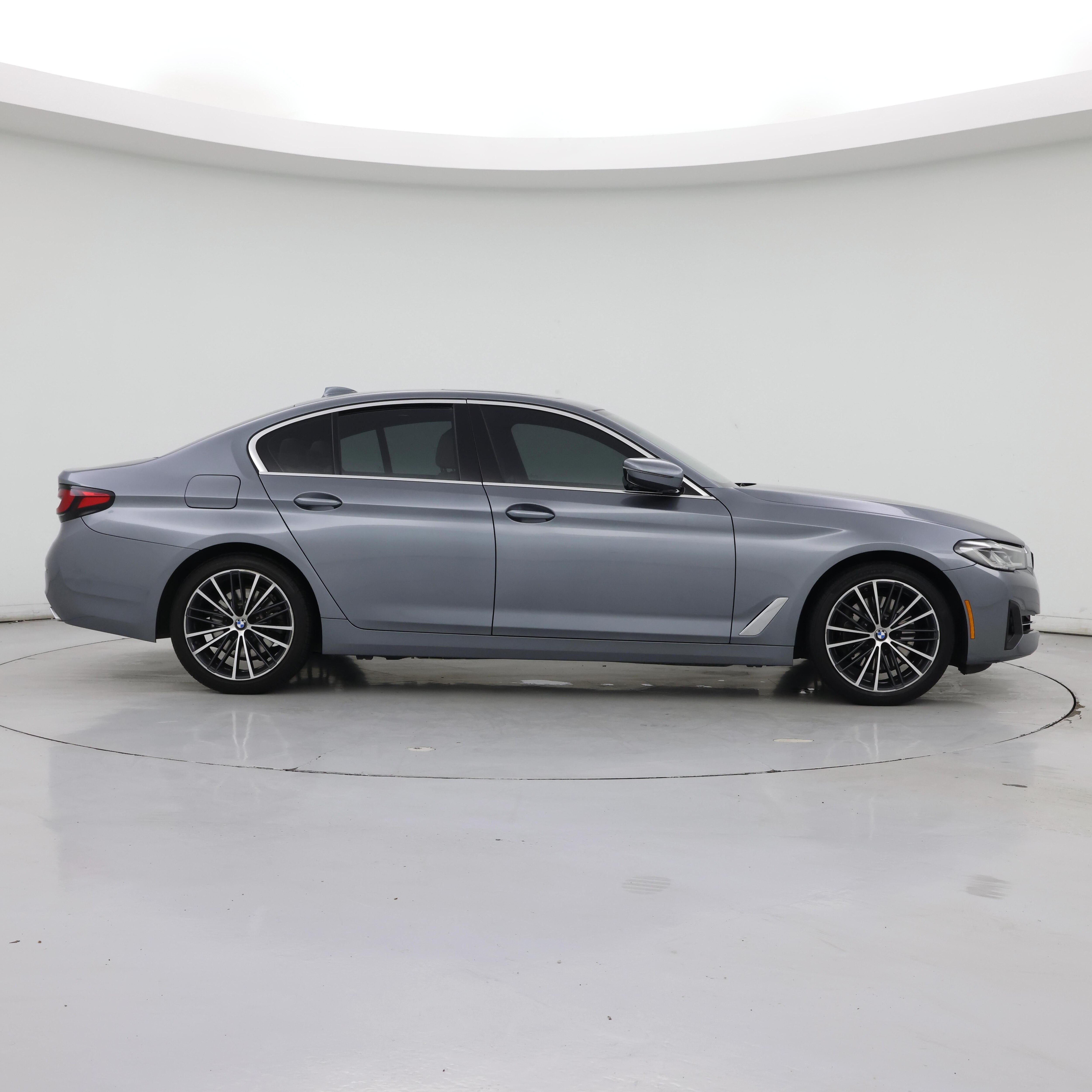 Thumbnail: 2021 BMW 5 Series - 7