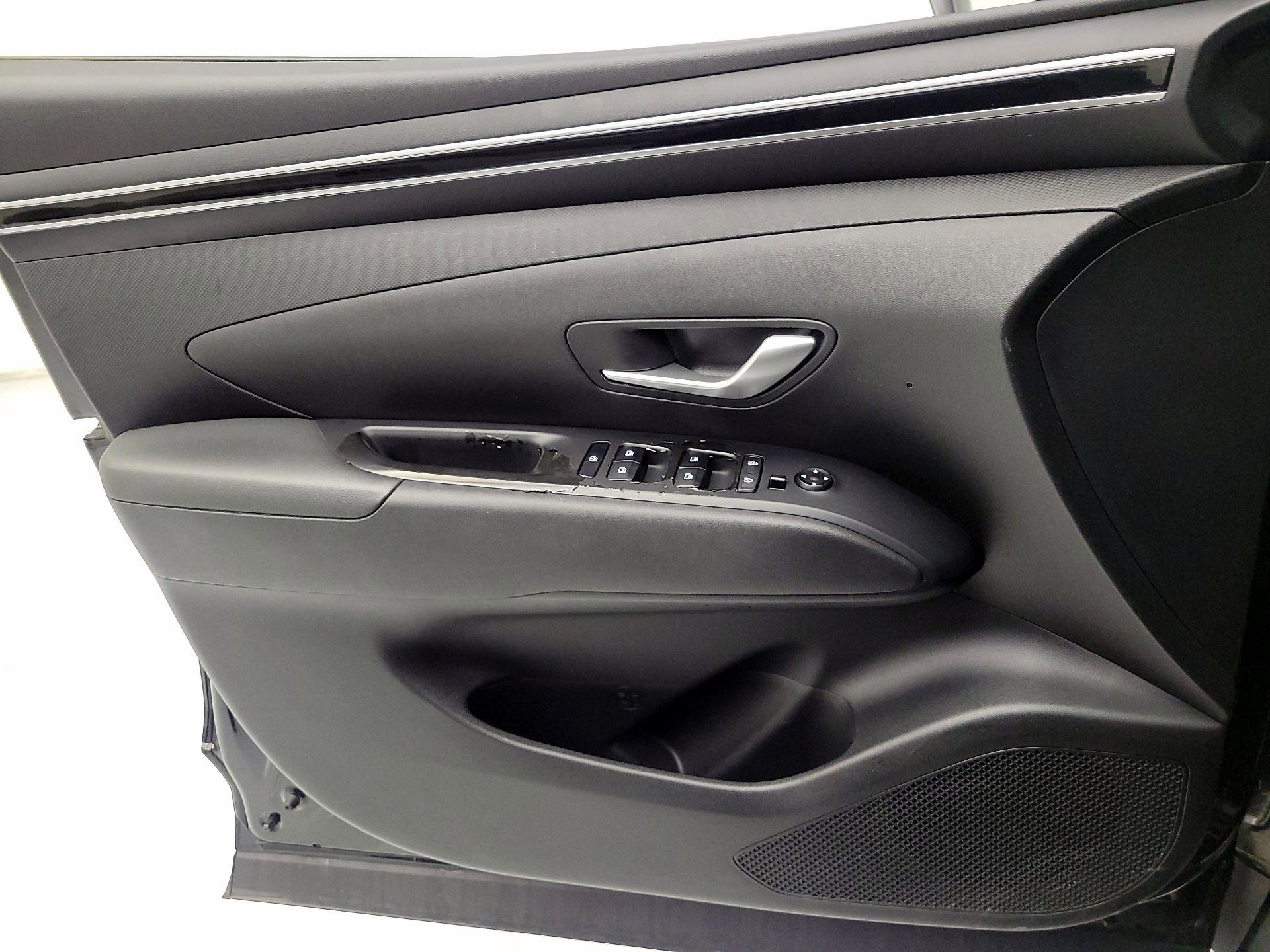 Thumbnail: 2022 Hyundai Tucson - 12