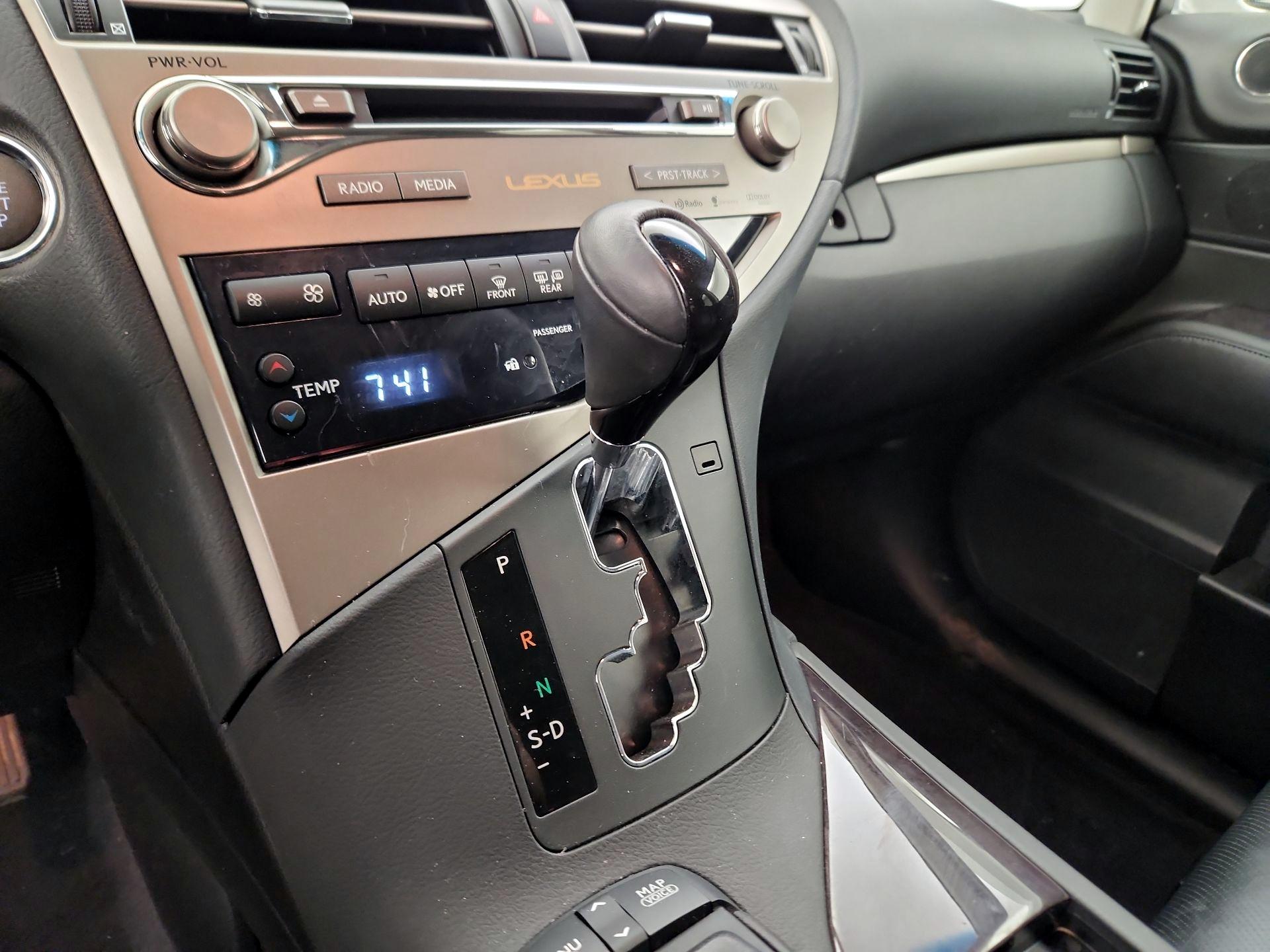 Thumbnail: 2015 Lexus RX - 18