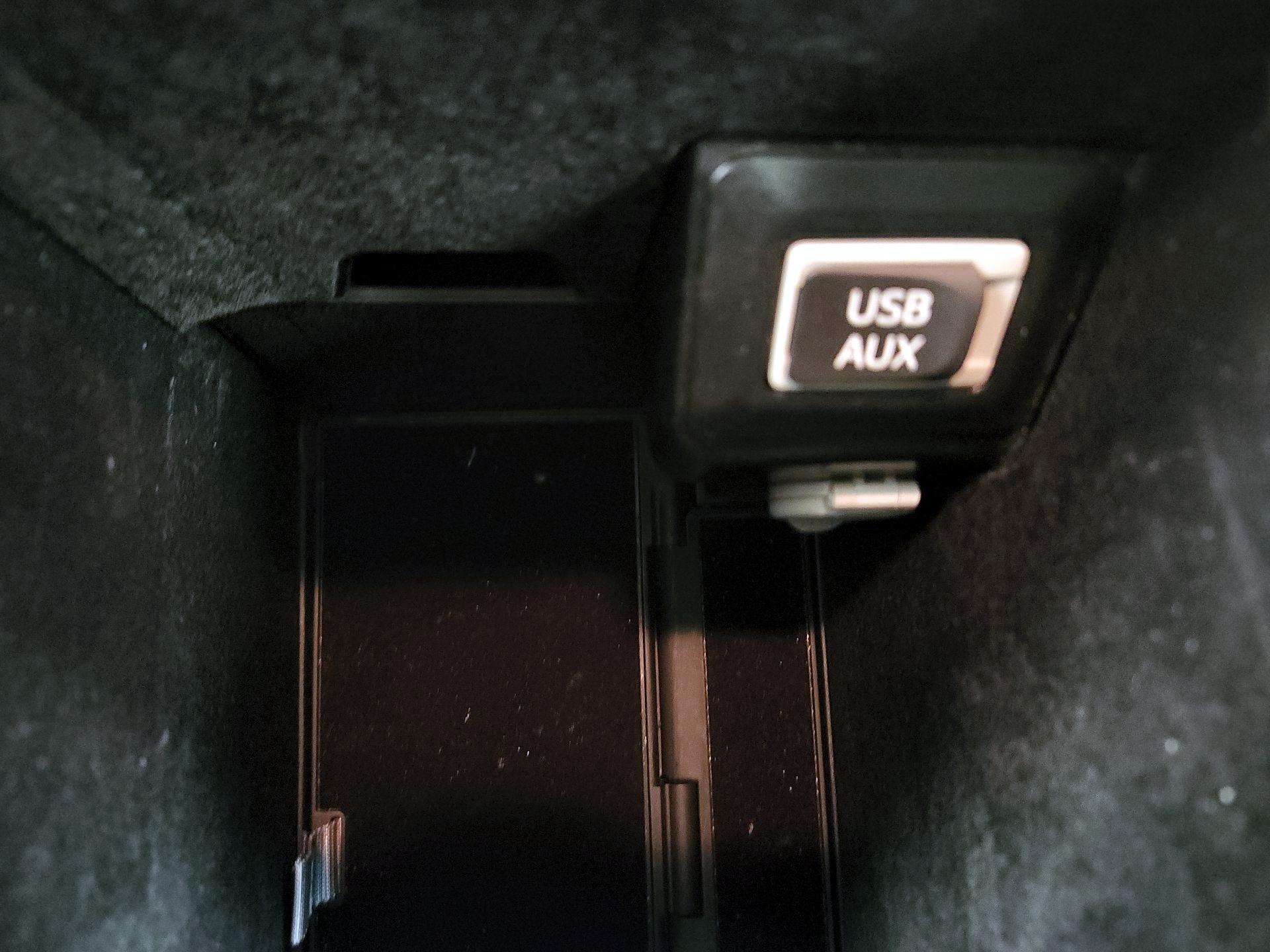 Thumbnail: 2015 Lexus RX - 19