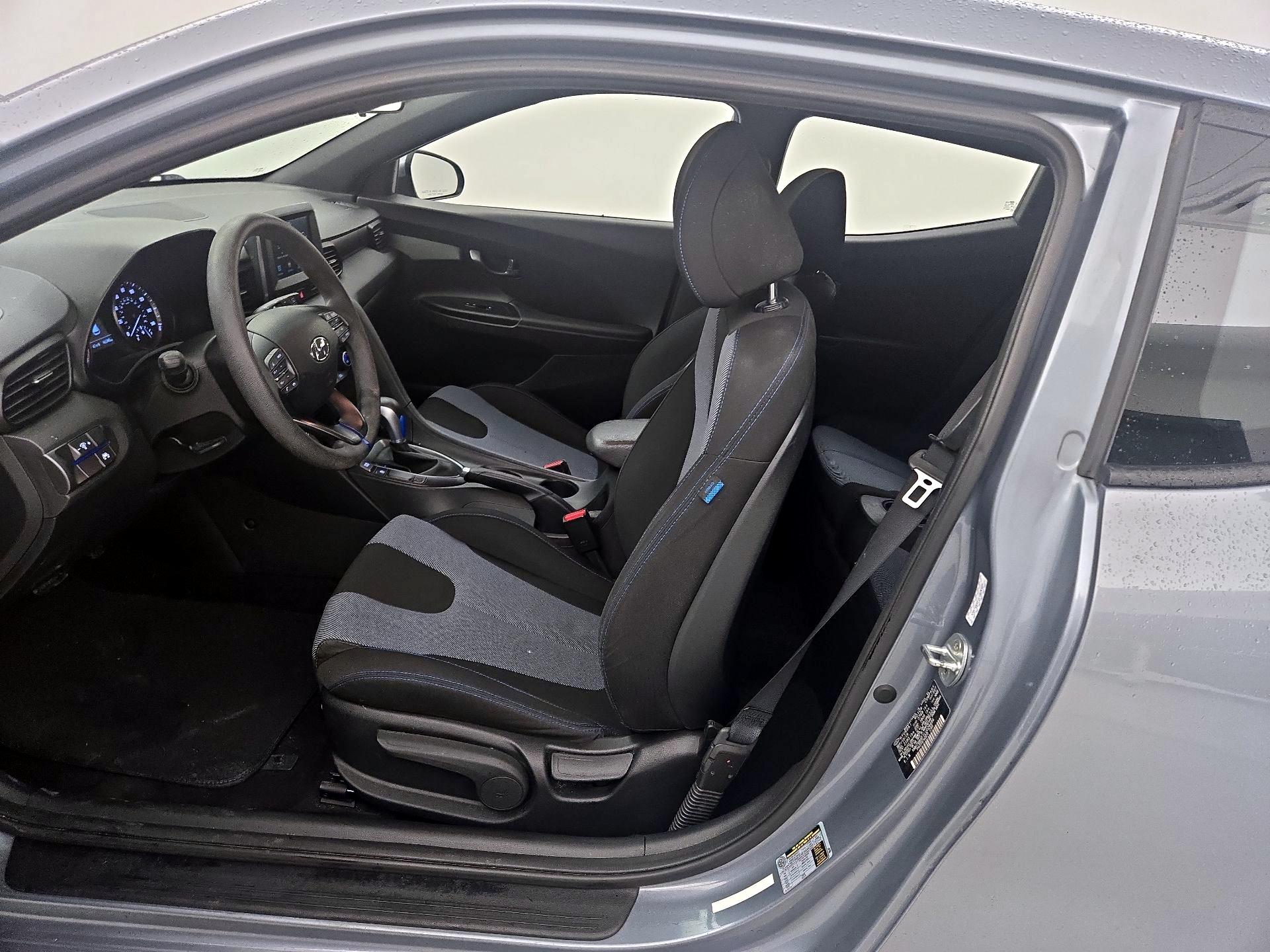 Thumbnail: 2020 Hyundai Veloster - 11