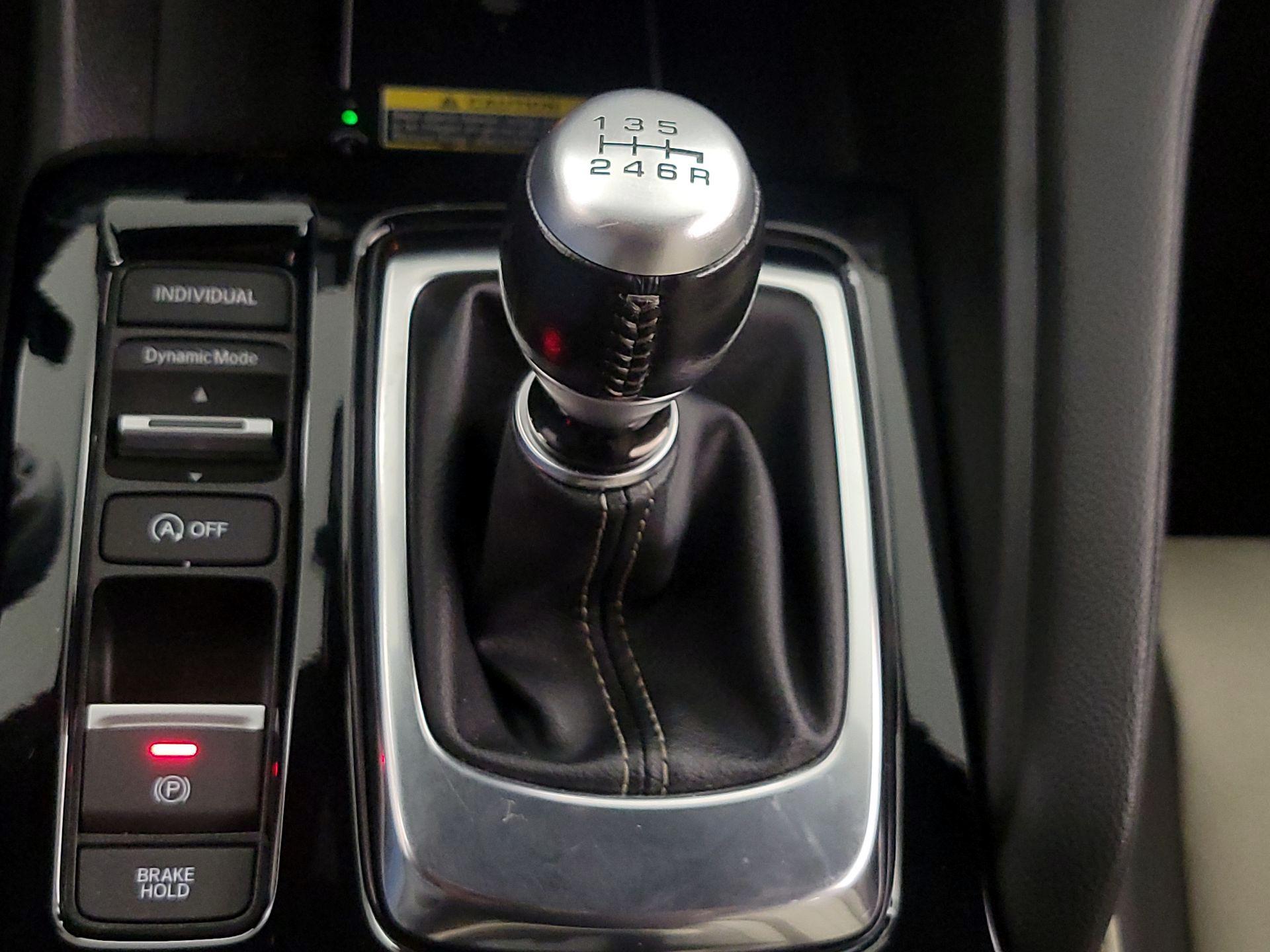 Thumbnail: 2023 Acura Integra - 17