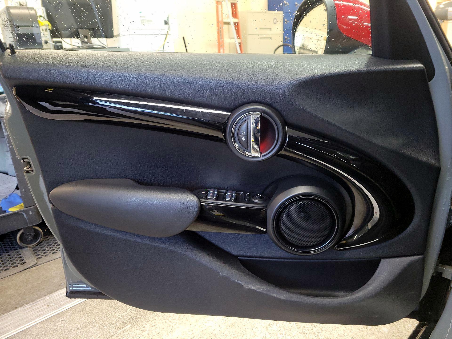 Thumbnail: 2016 MINI Cooper Hardtop - 10