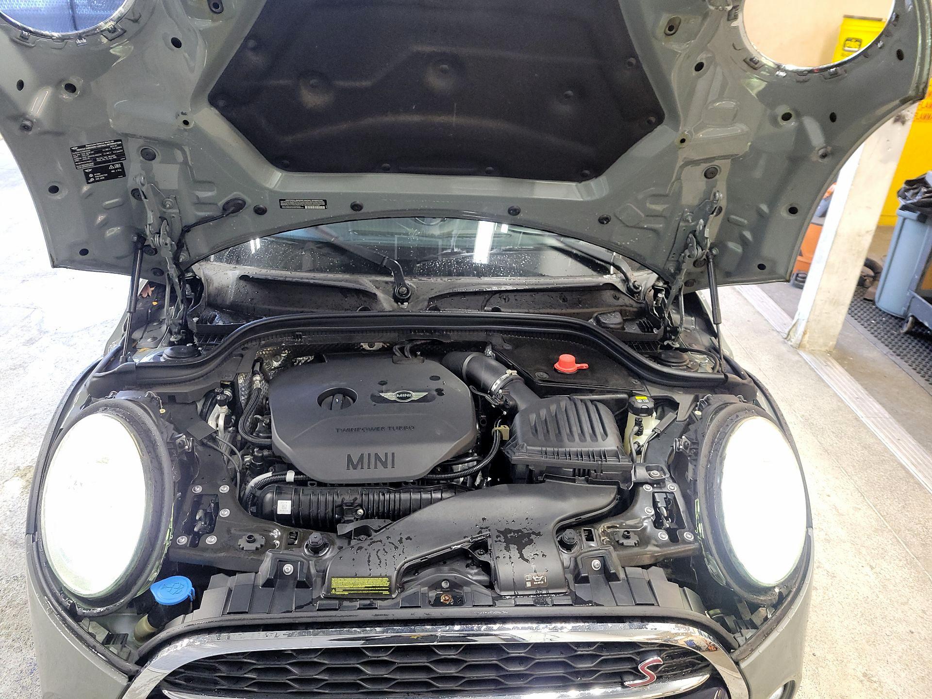 Thumbnail: 2016 MINI Cooper Hardtop - 19