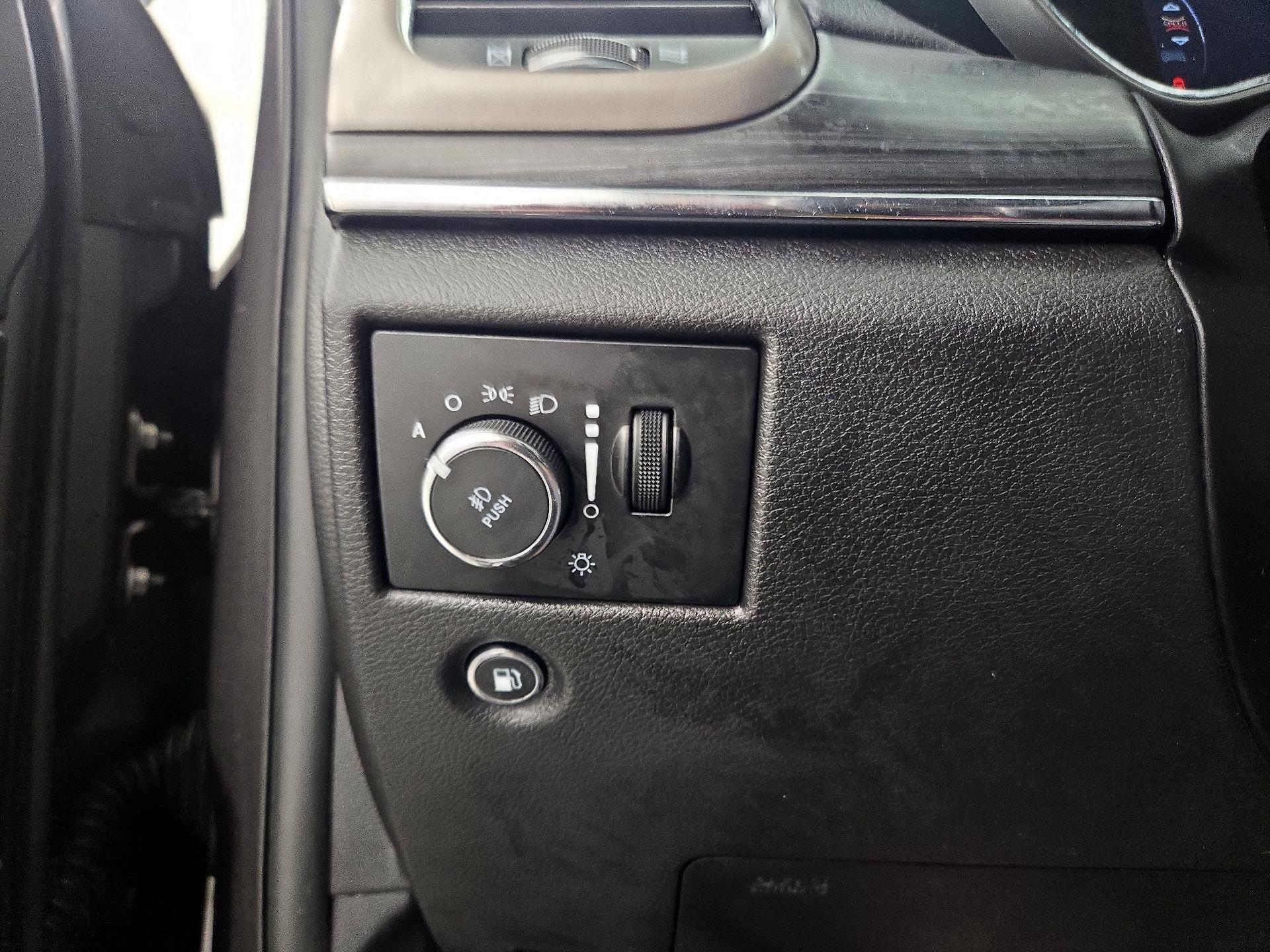 Thumbnail: 2019 Jeep Grand Cherokee - 13