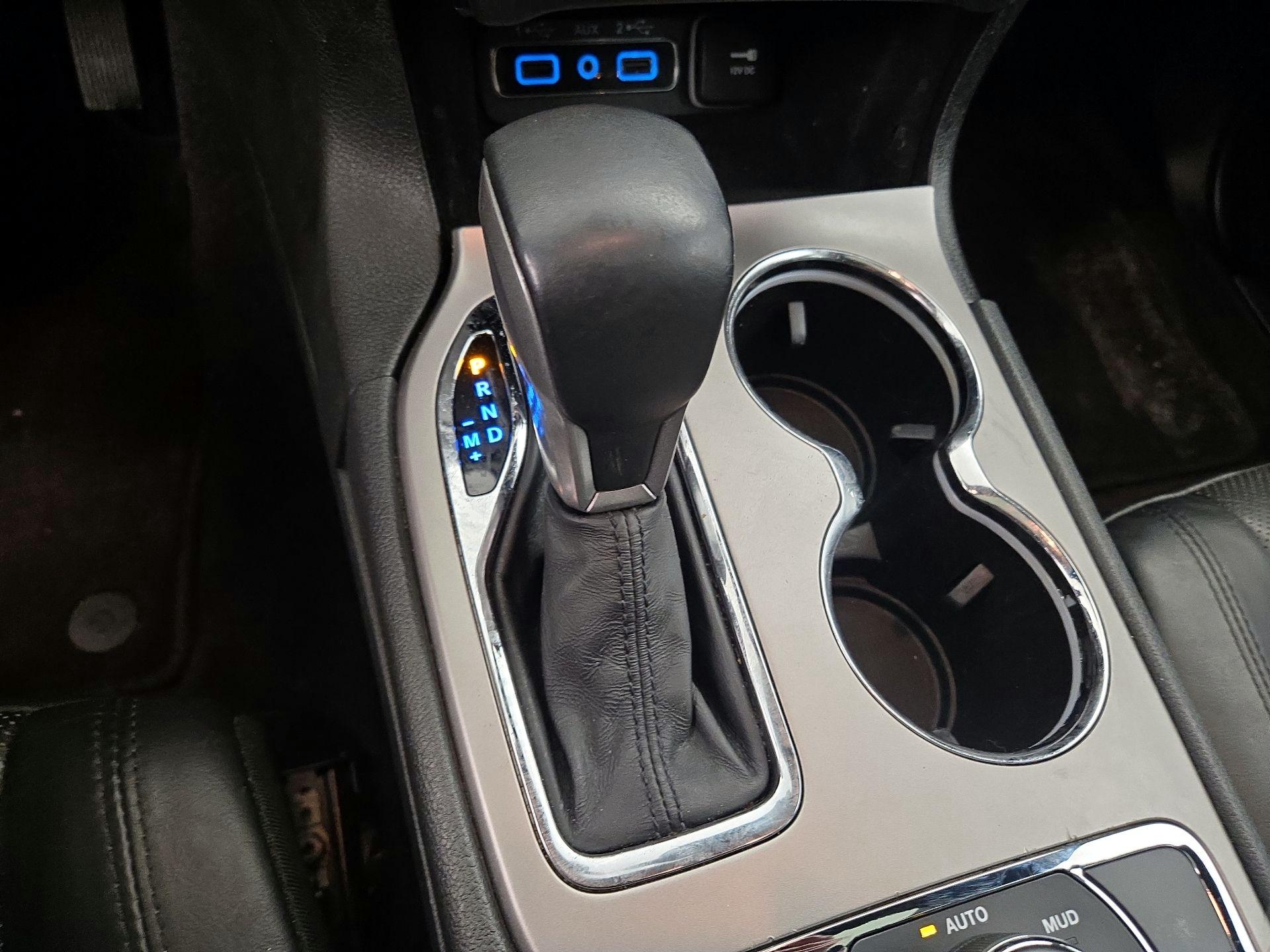 Thumbnail: 2019 Jeep Grand Cherokee - 17