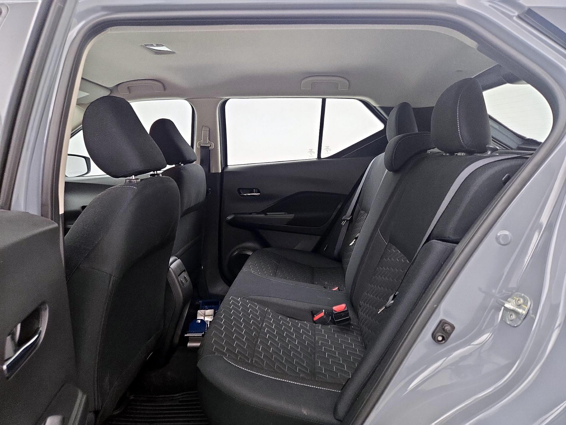 Thumbnail: 2023 Nissan Kicks - 19