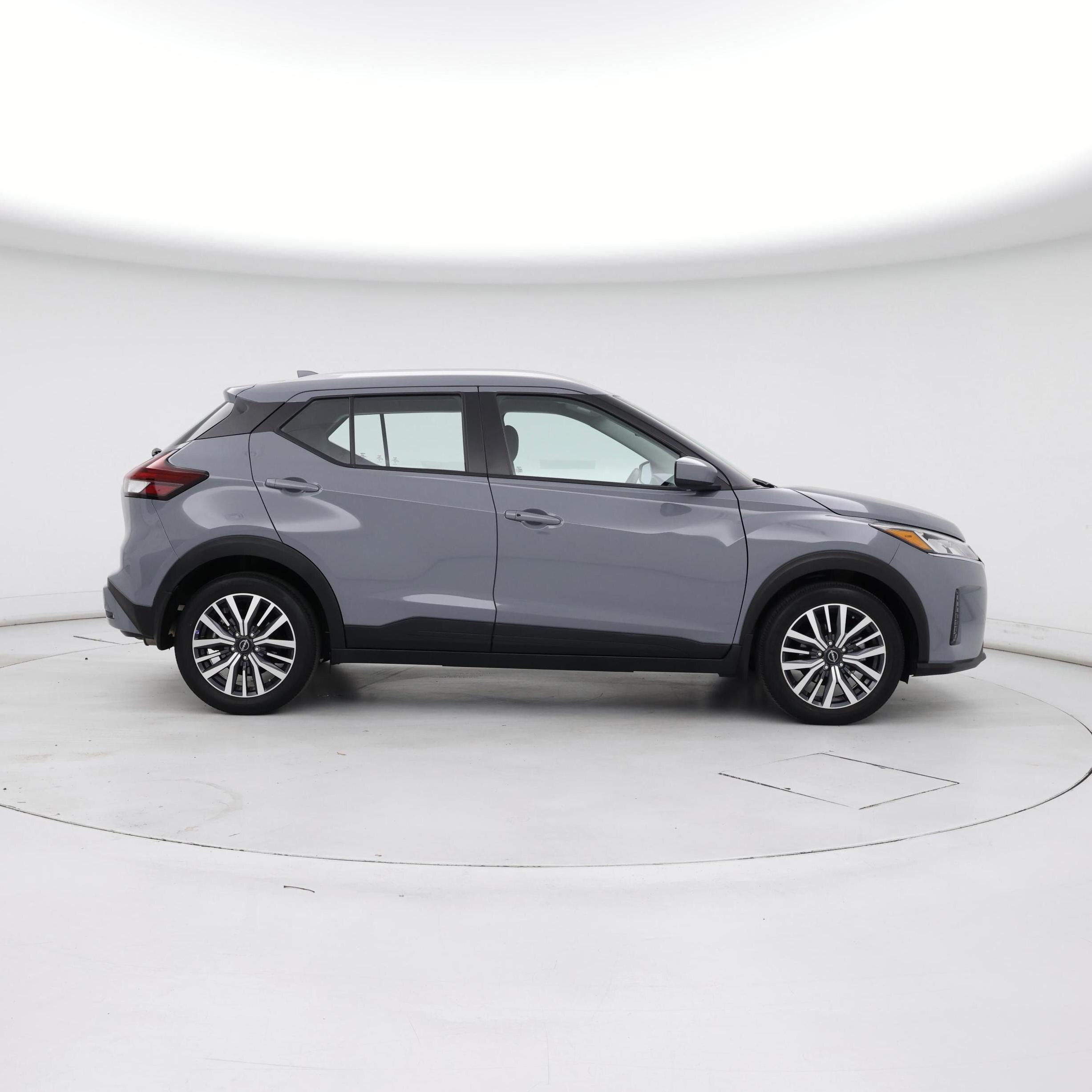 Thumbnail: 2023 Nissan Kicks - 7