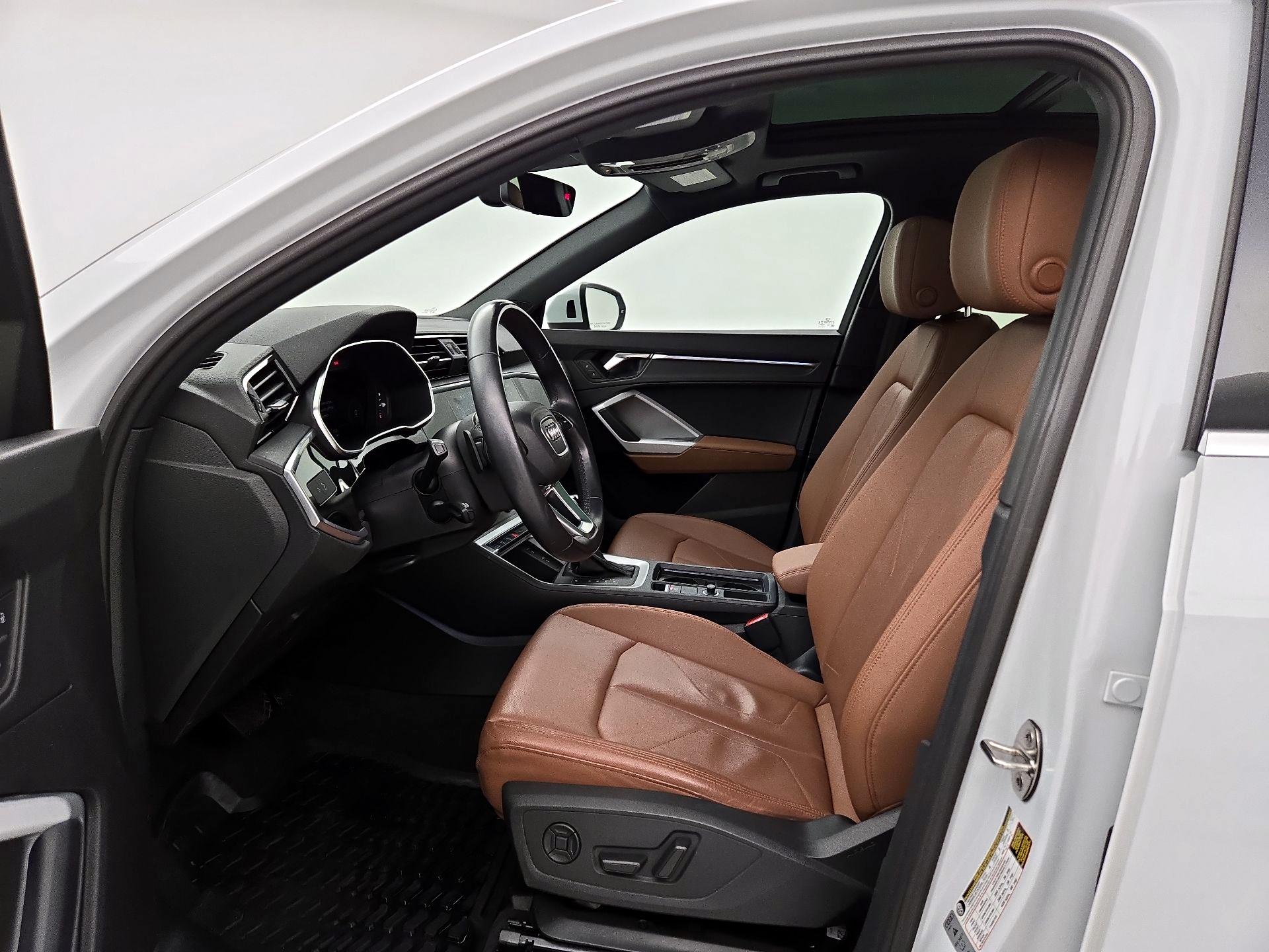 Thumbnail: 2022 Audi Q3 - 11