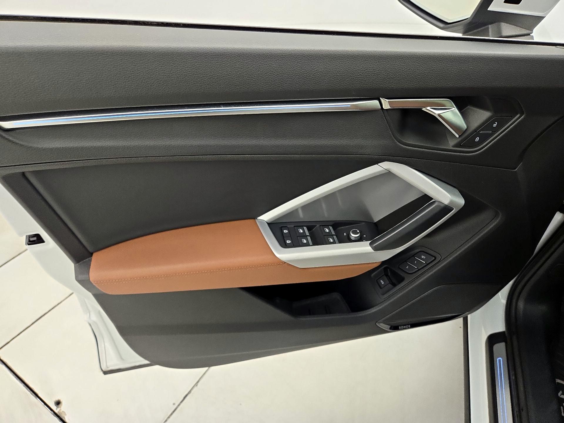 Thumbnail: 2022 Audi Q3 - 12