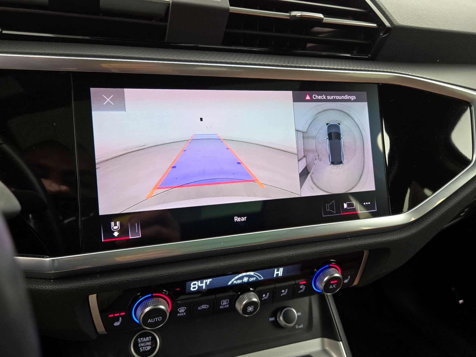 Thumbnail: 2022 Audi Q3 - 15