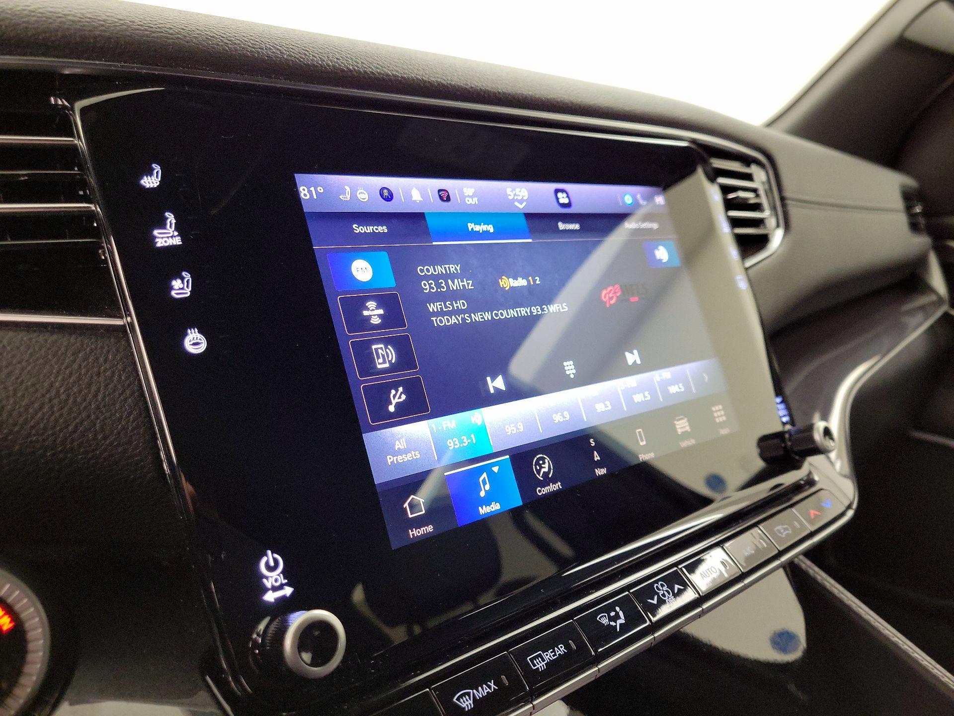 Thumbnail: 2024 Jeep Wagoneer - 16