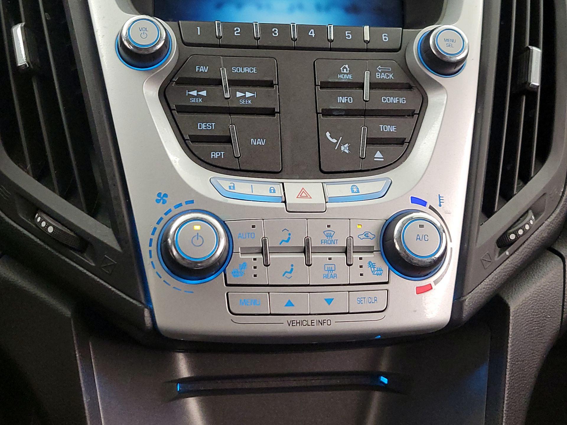 Thumbnail: 2015 Chevrolet Equinox - 15