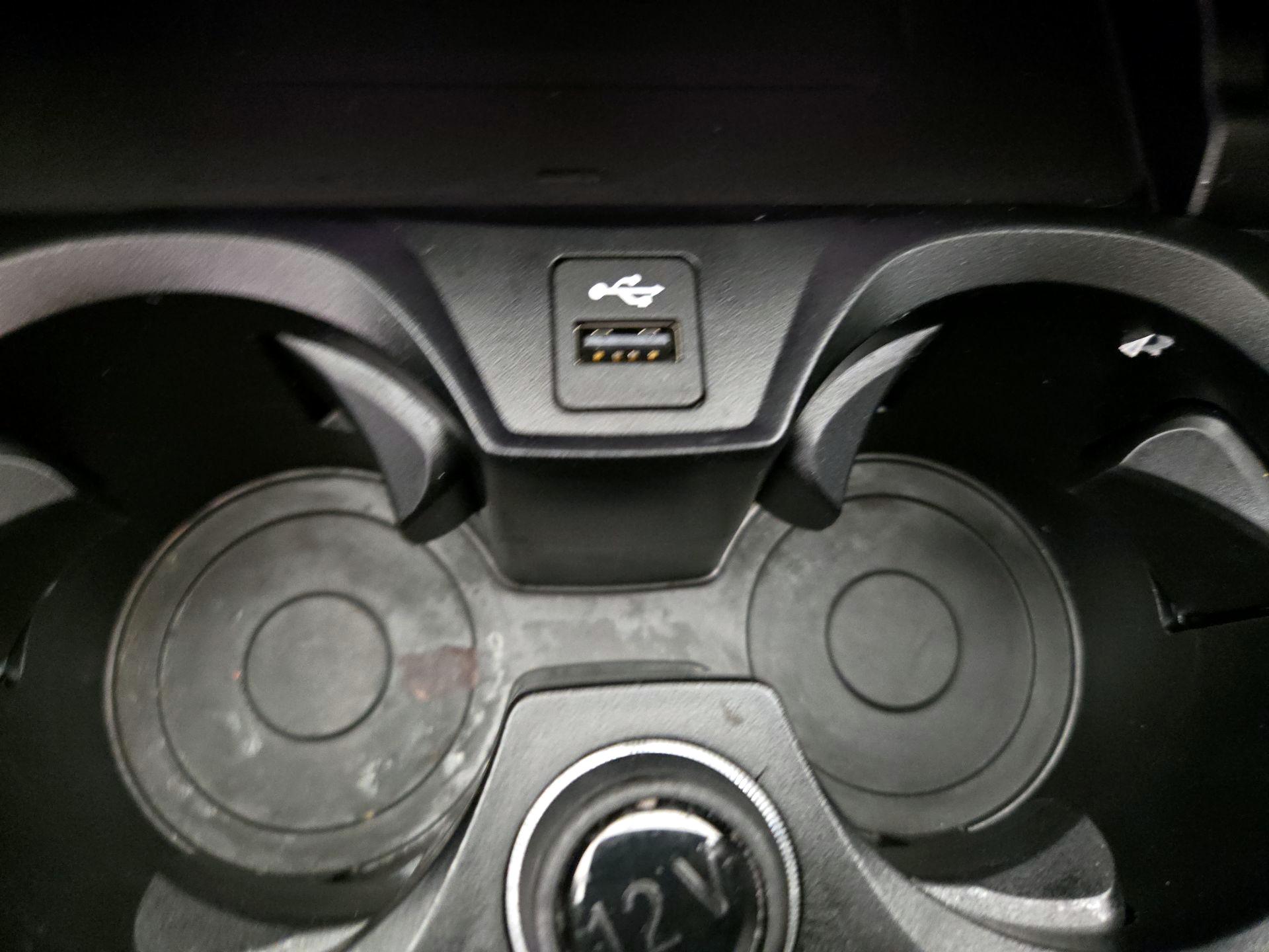 Thumbnail: 2024 BMW 3 Series - 19