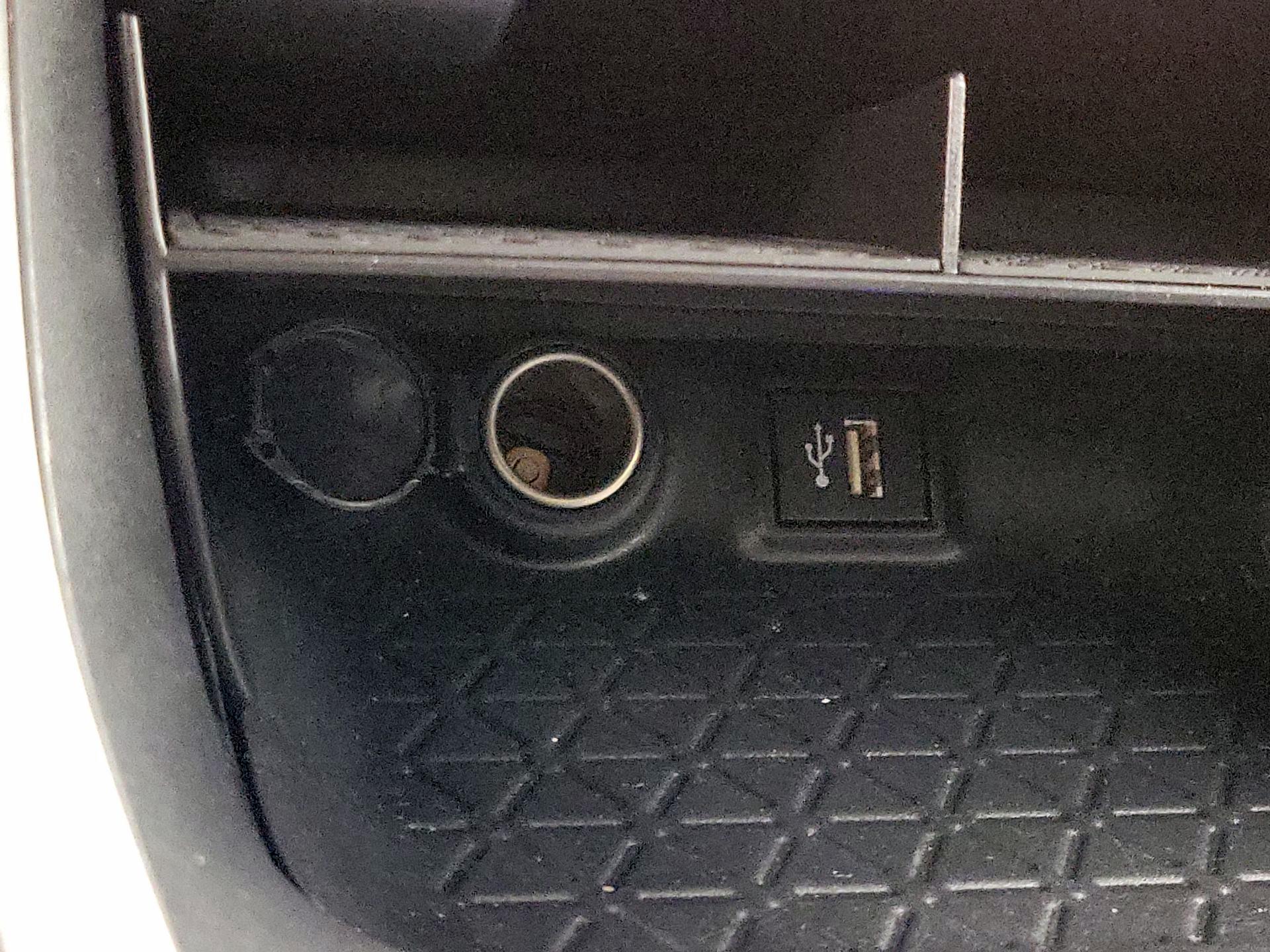 Thumbnail: 2023 Toyota RAV4 - 18