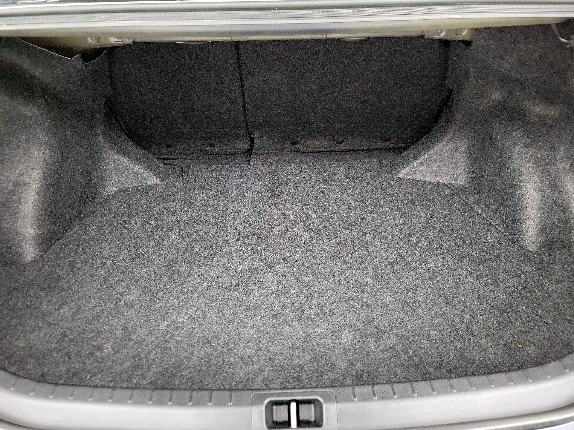 Thumbnail: 2015 Toyota Corolla - 20