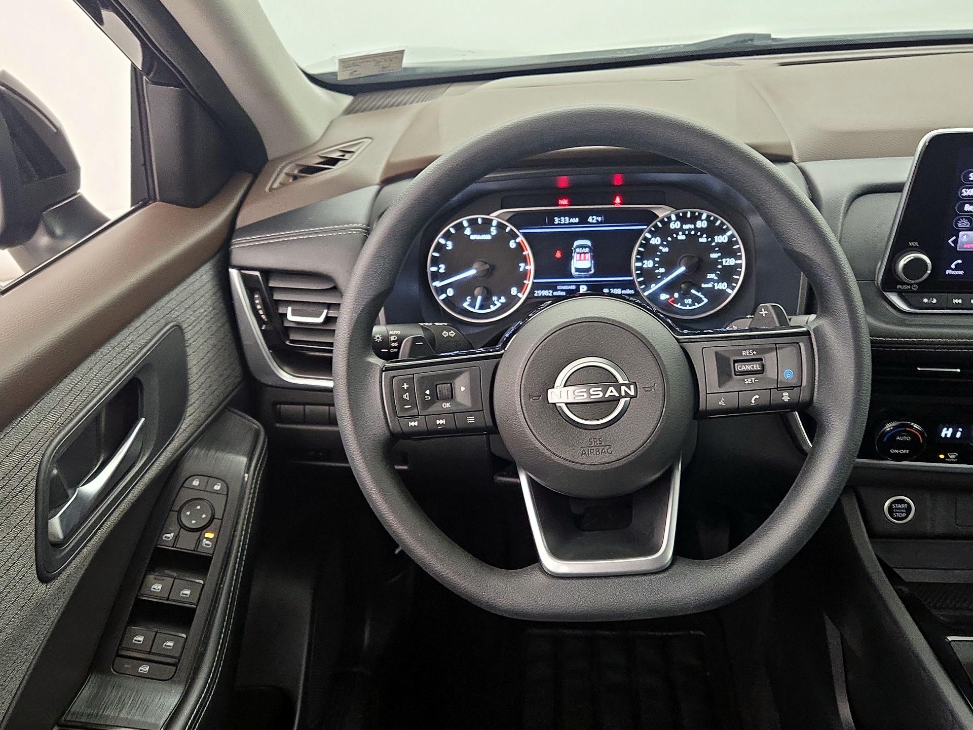 Thumbnail: 2023 Nissan Rogue - 10