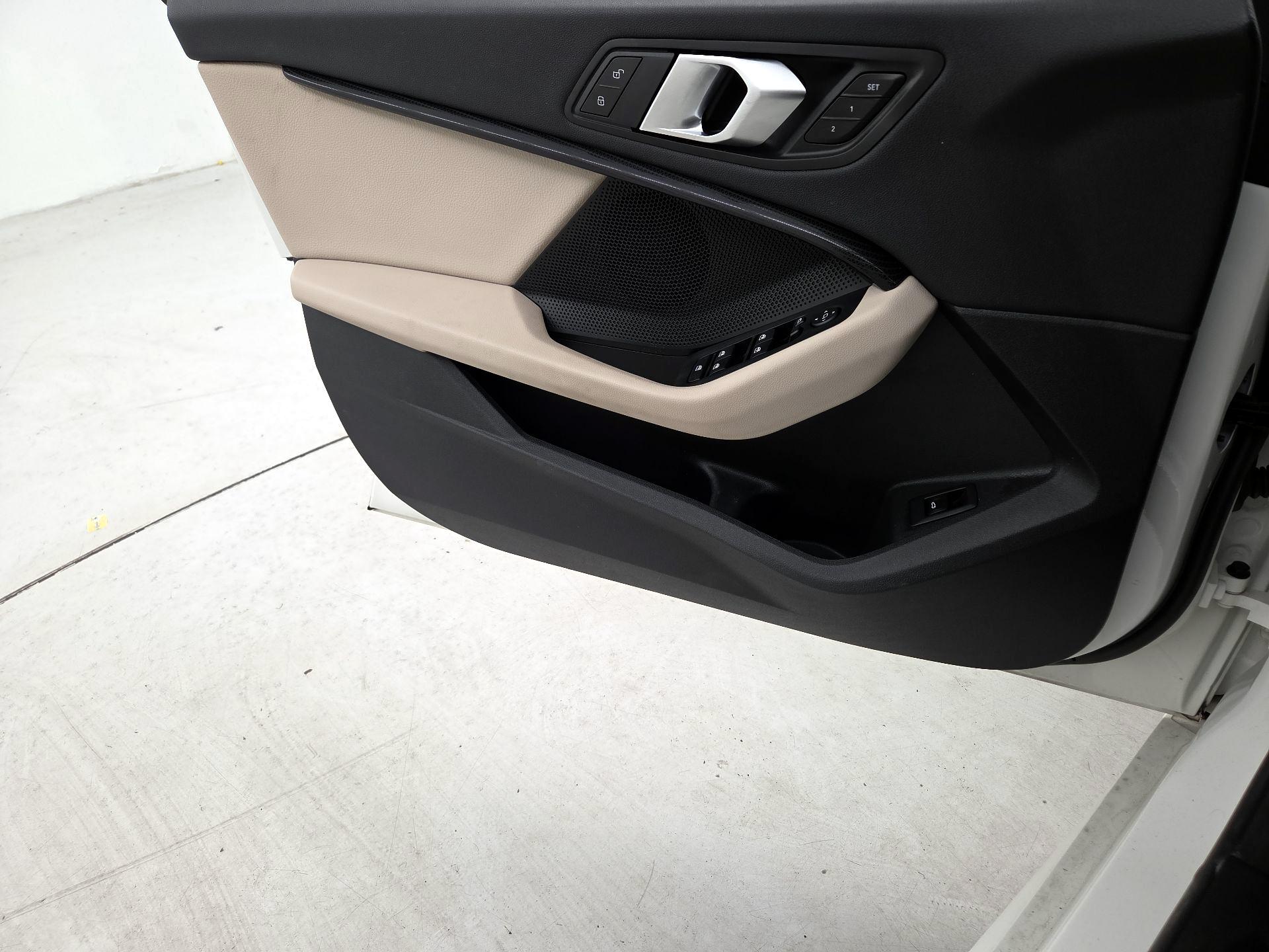 Thumbnail: 2023 BMW 2 Series - 12