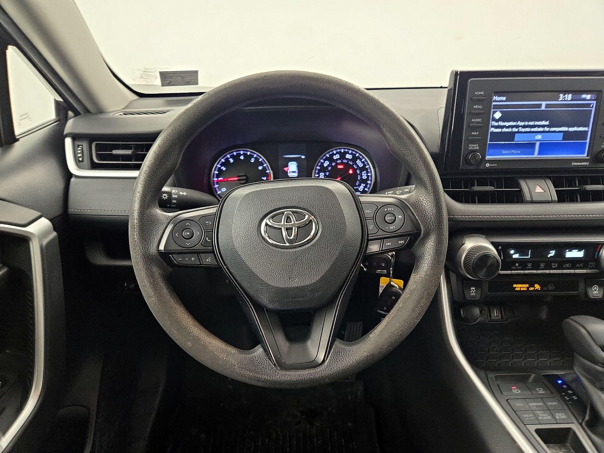 Thumbnail: 2021 Toyota RAV4 - 10