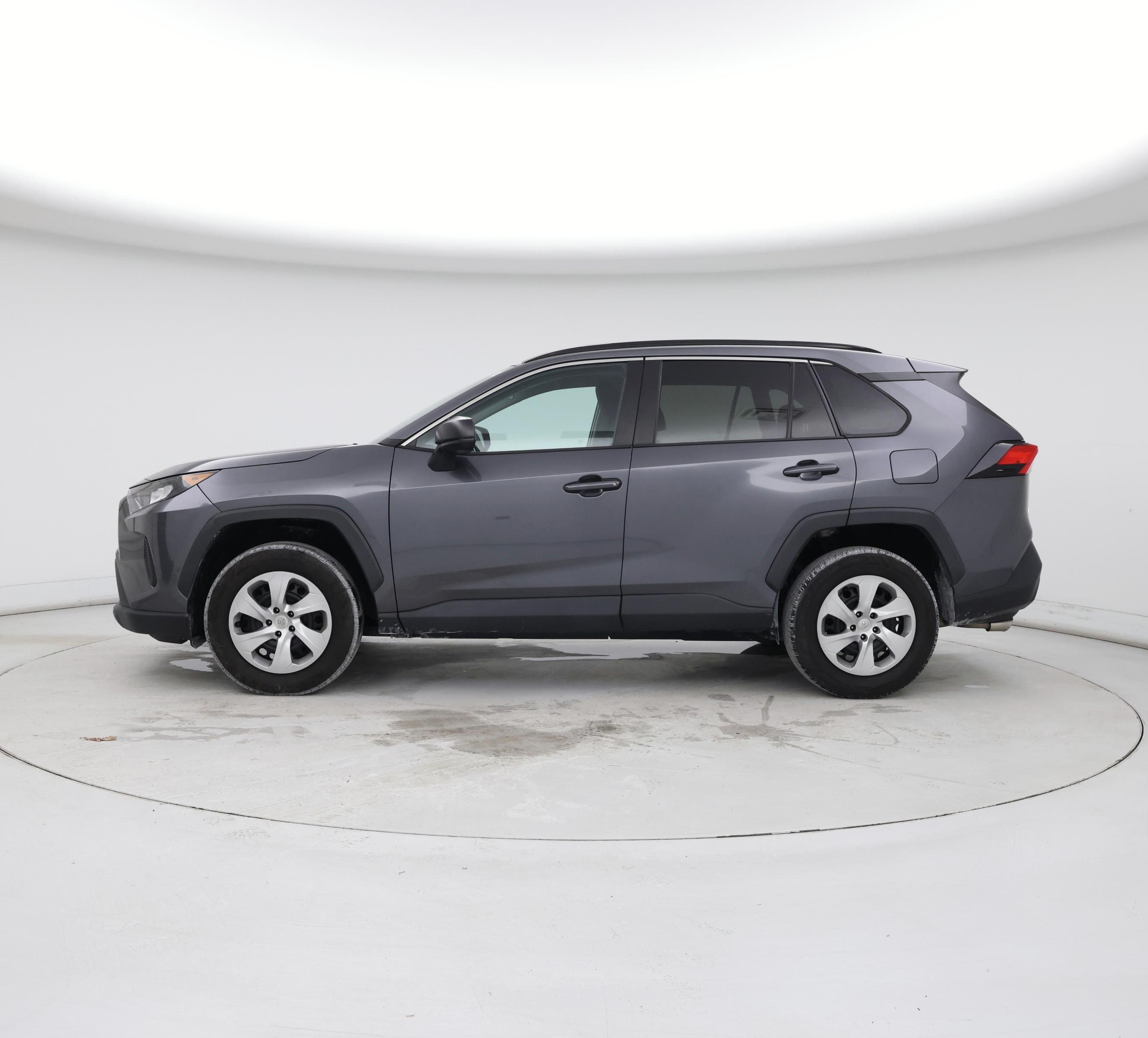 Thumbnail: 2021 Toyota RAV4 - 3