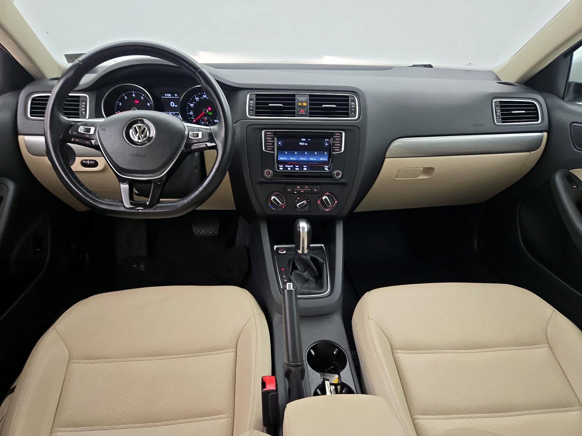 Thumbnail: 2017 Volkswagen Jetta - 9