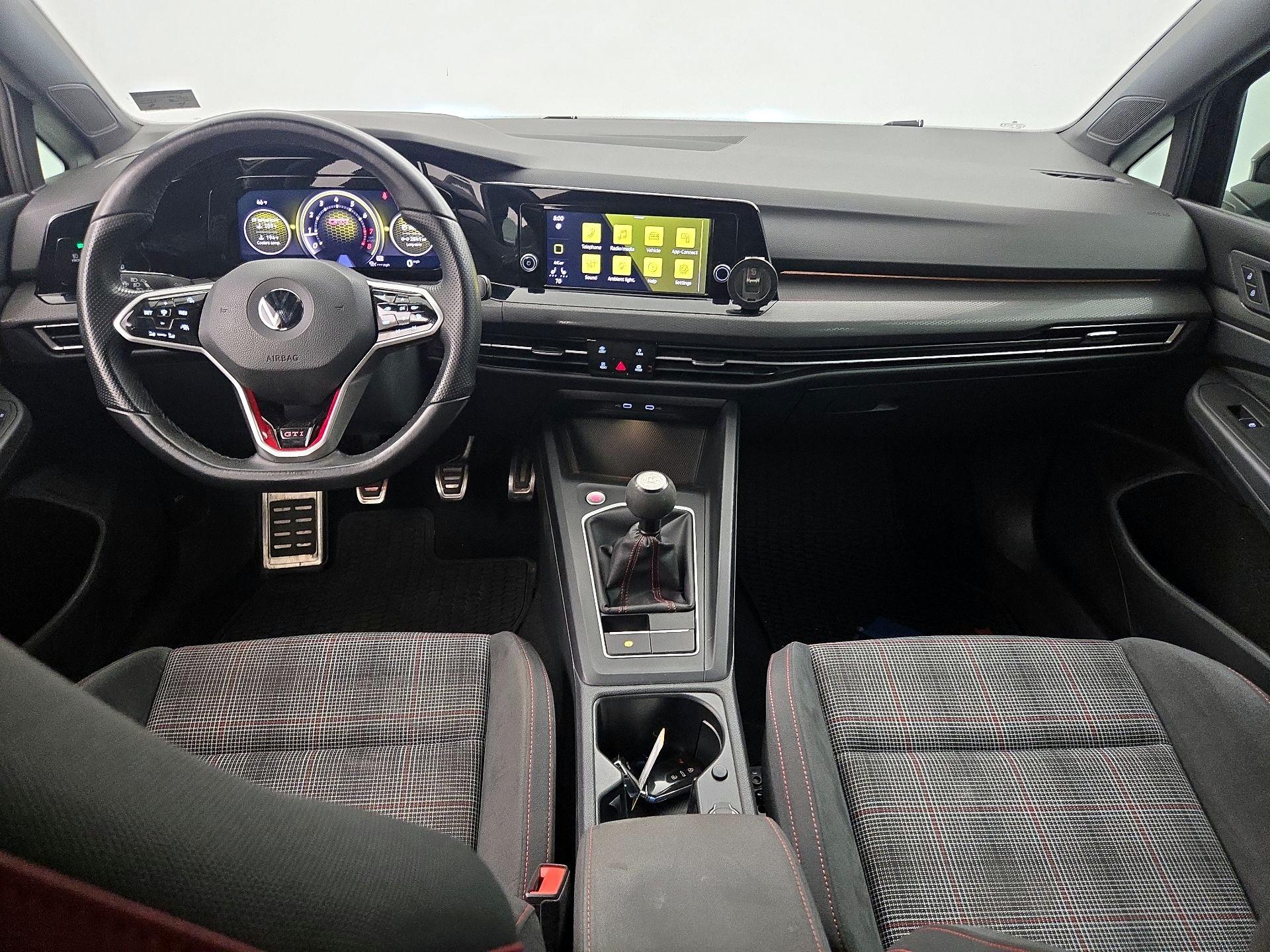 Thumbnail: 2022 Volkswagen Golf - 9