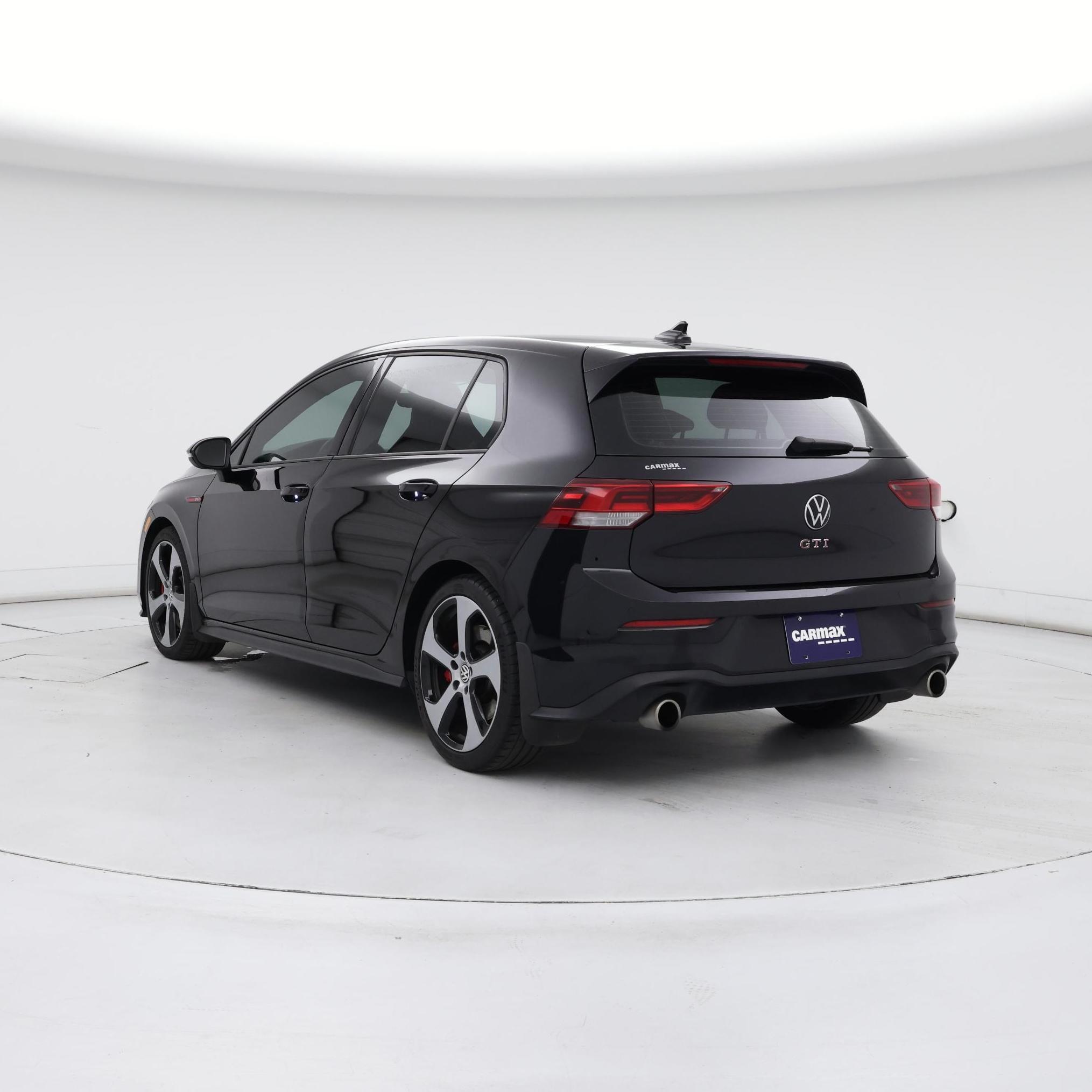 Thumbnail: 2022 Volkswagen Golf - 2