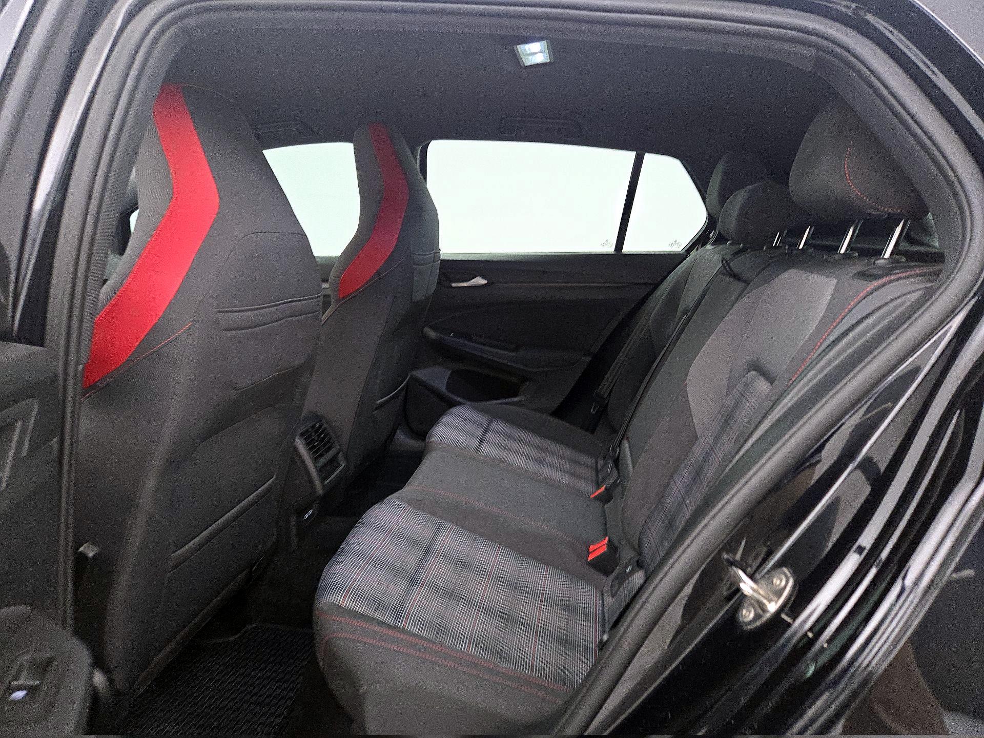 Thumbnail: 2022 Volkswagen Golf - 19