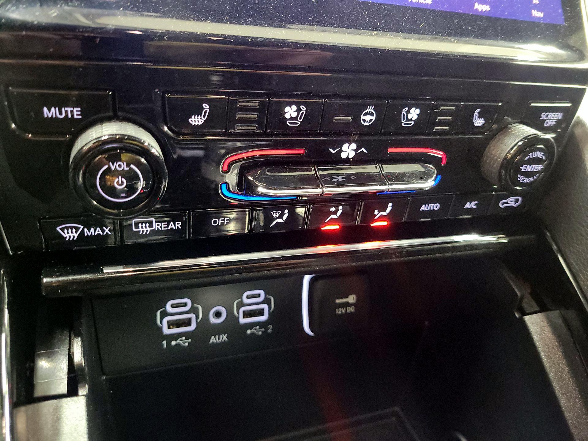 Thumbnail: 2024 Jeep Grand Cherokee - 17