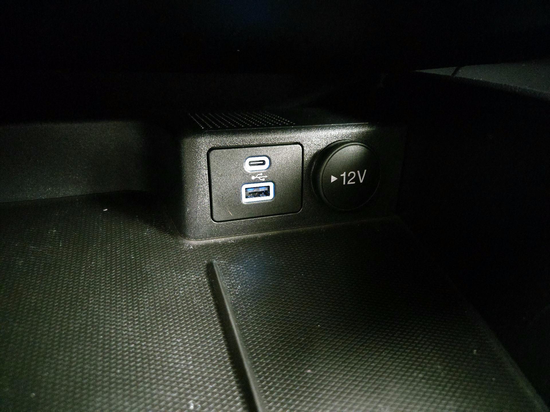 Thumbnail: 2022 Ford Escape - 18