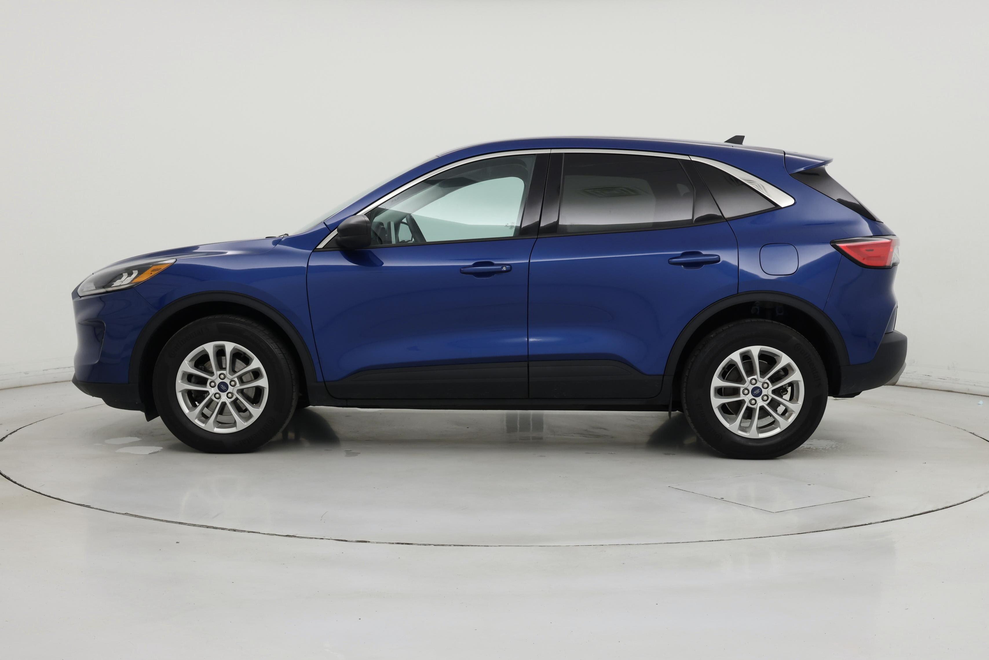 Thumbnail: 2022 Ford Escape - 3