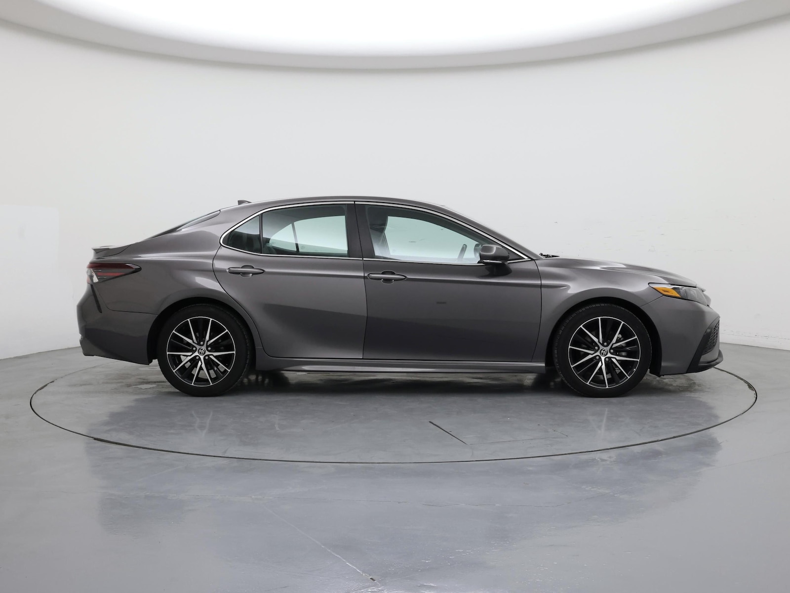 2023 Toyota Camry SE - Photo 8