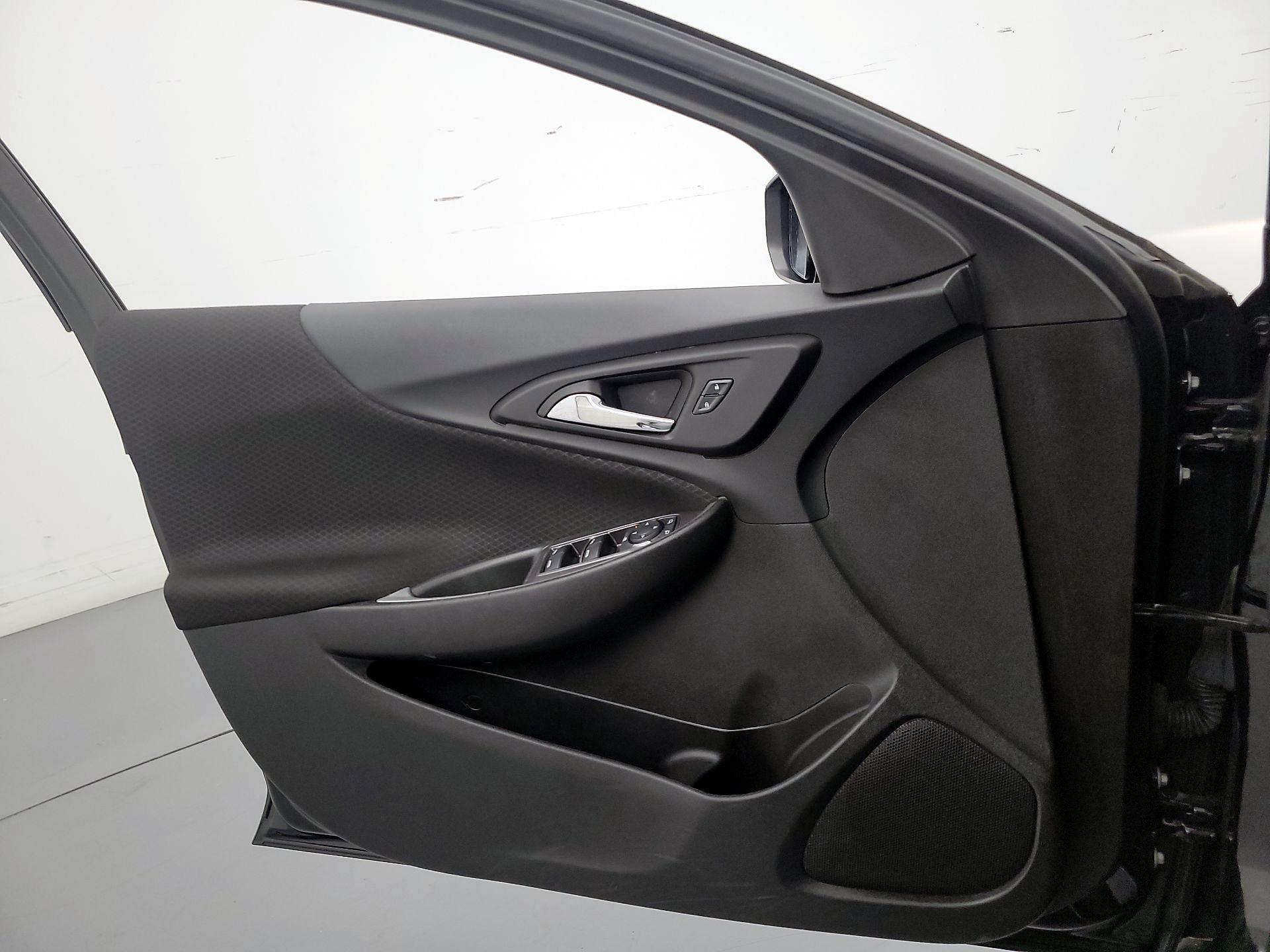 Thumbnail: 2023 Chevrolet Malibu - 12