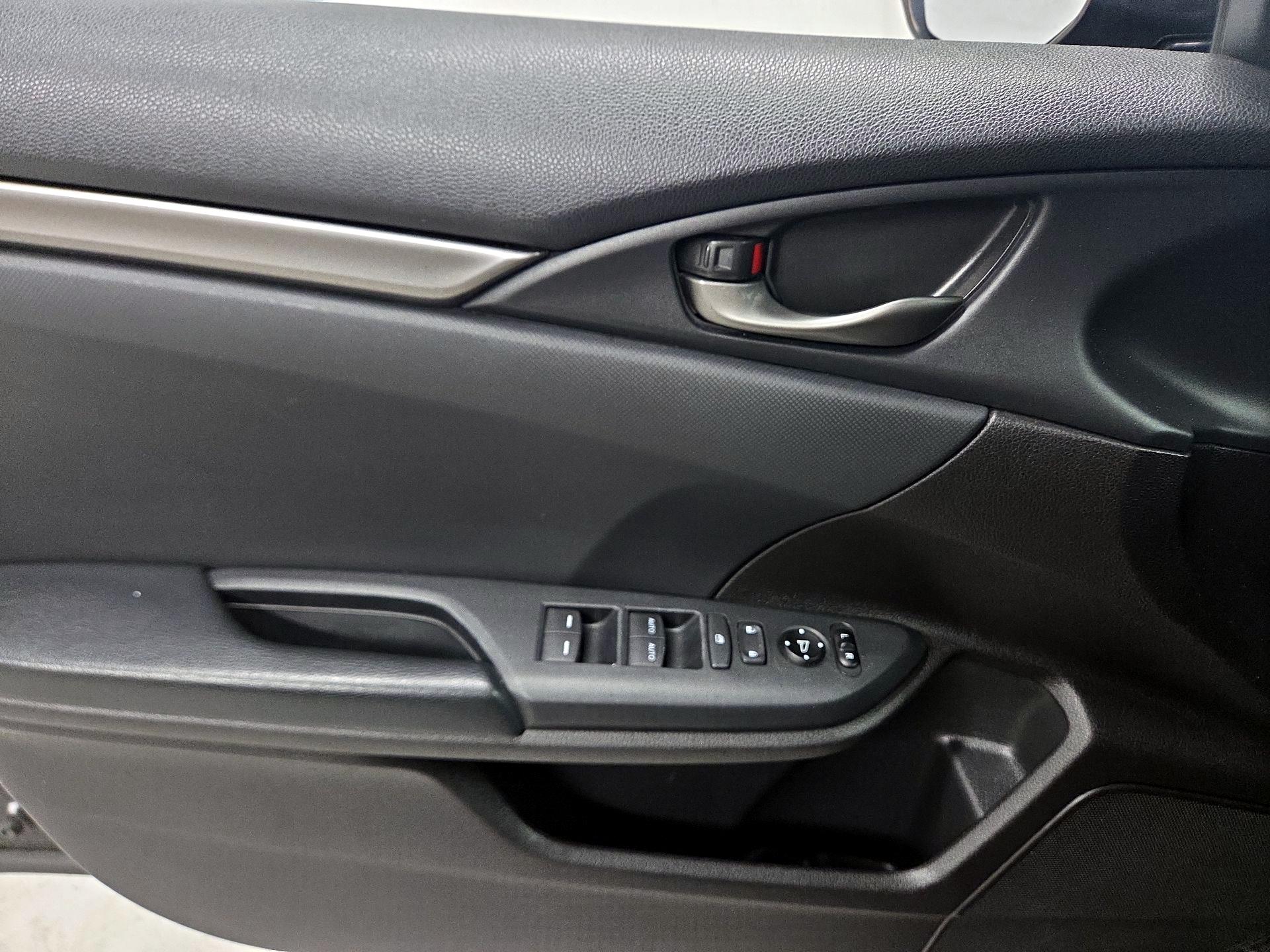 Thumbnail: 2020 Honda Civic - 12