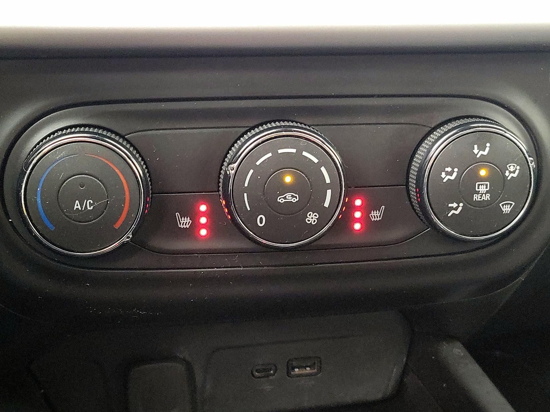 Thumbnail: 2024 Chevrolet Trax - 16