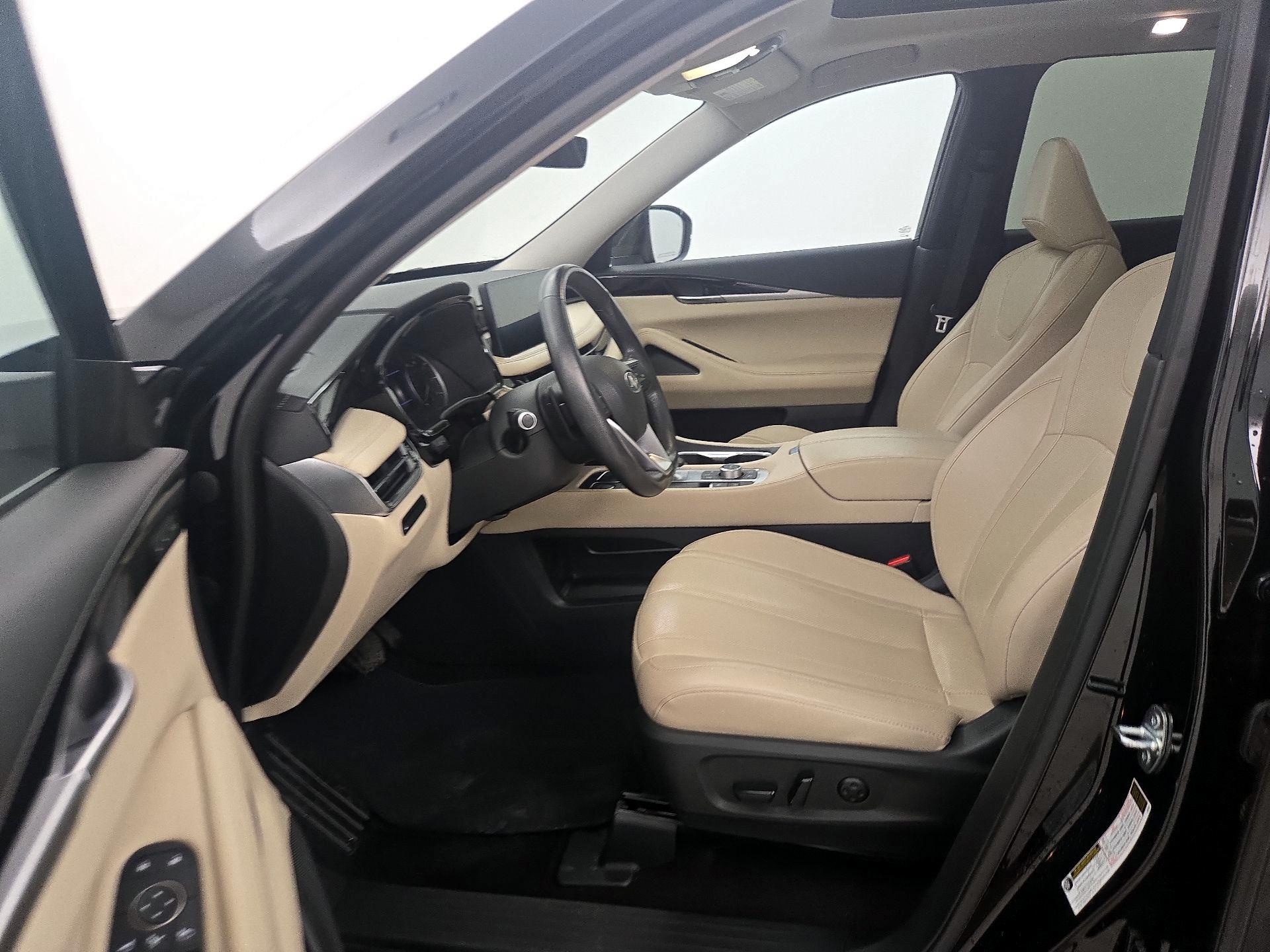 Thumbnail: 2023 INFINITI QX60 - 11