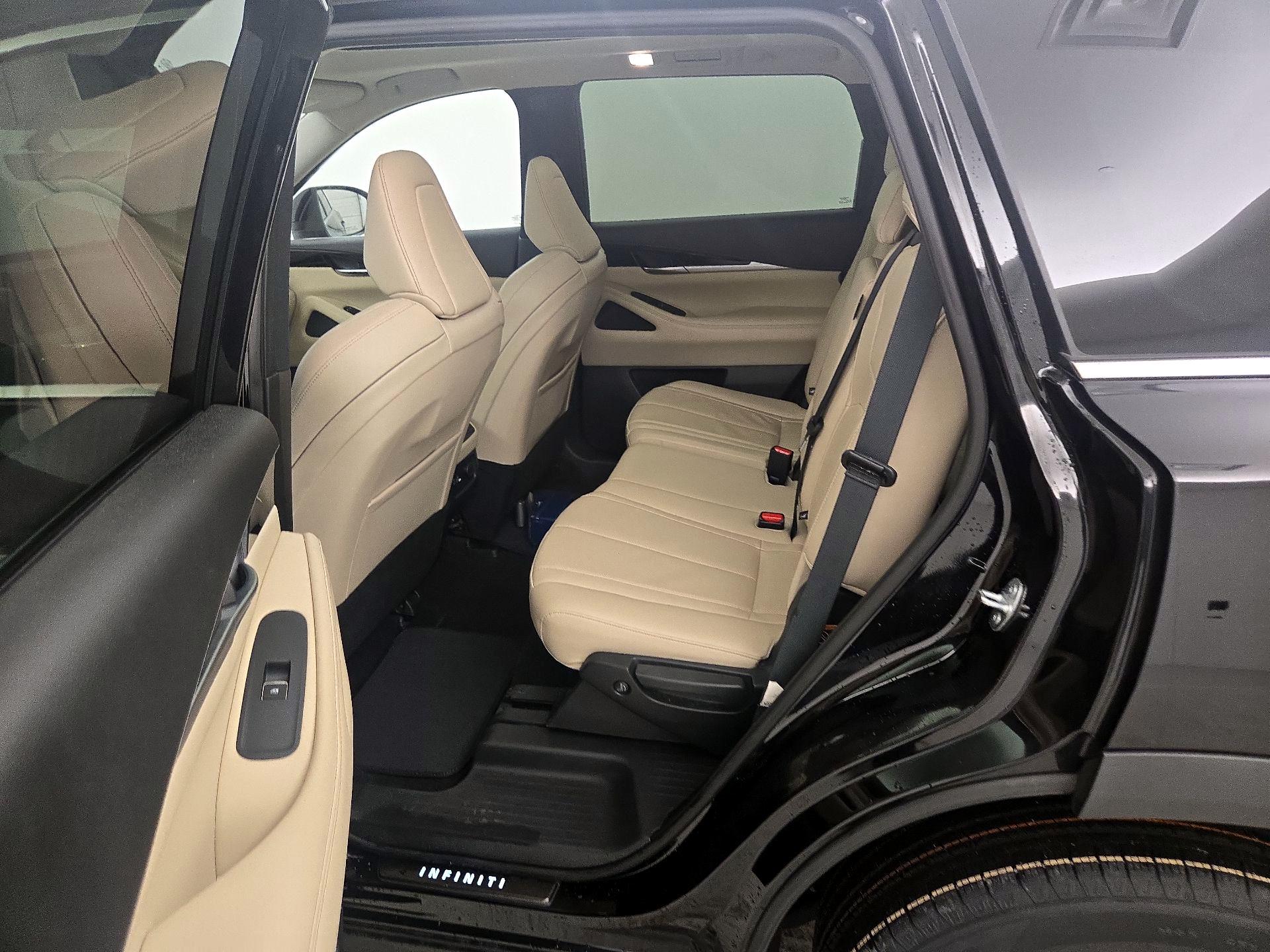 Thumbnail: 2023 INFINITI QX60 - 20