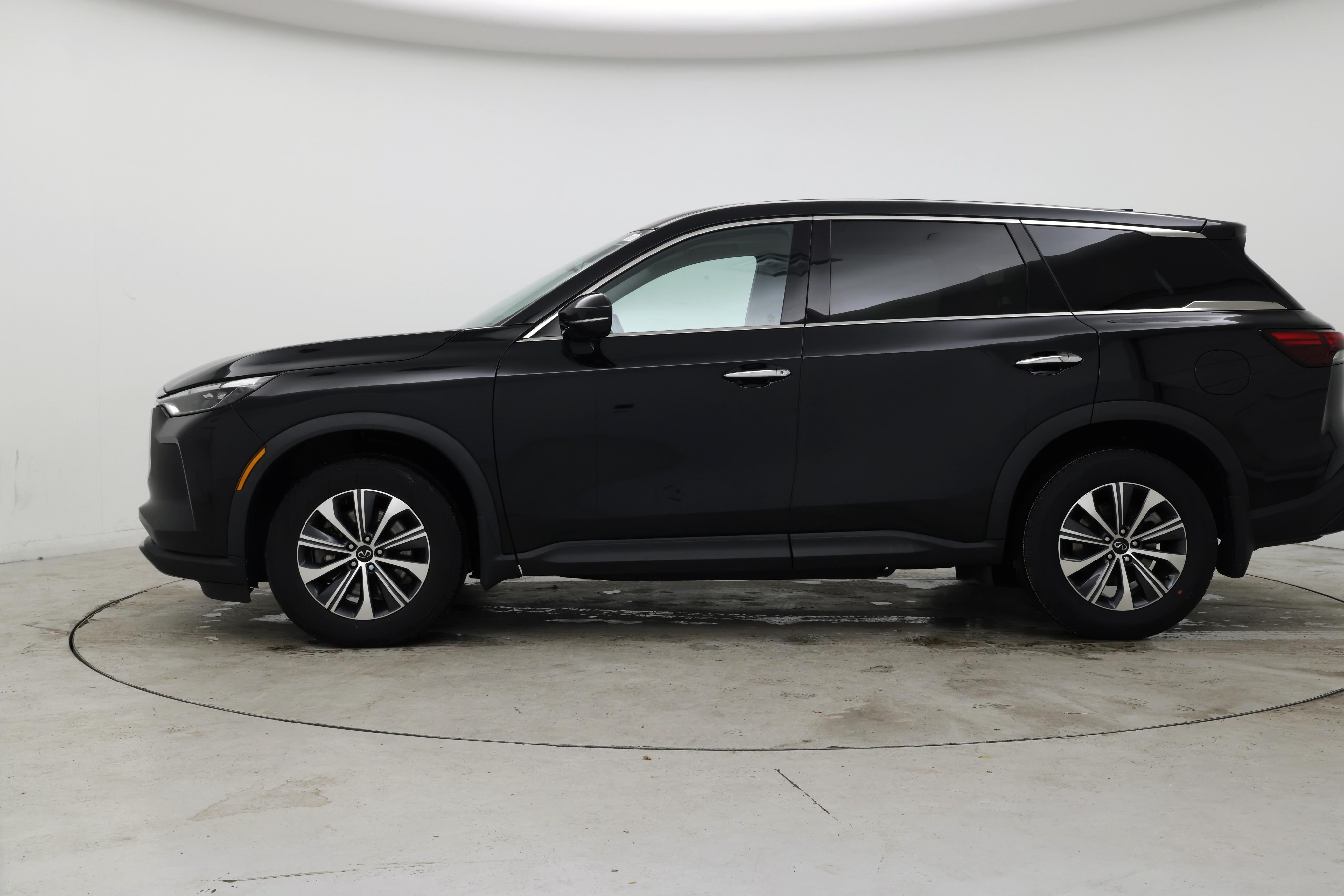 Thumbnail: 2023 INFINITI QX60 - 3