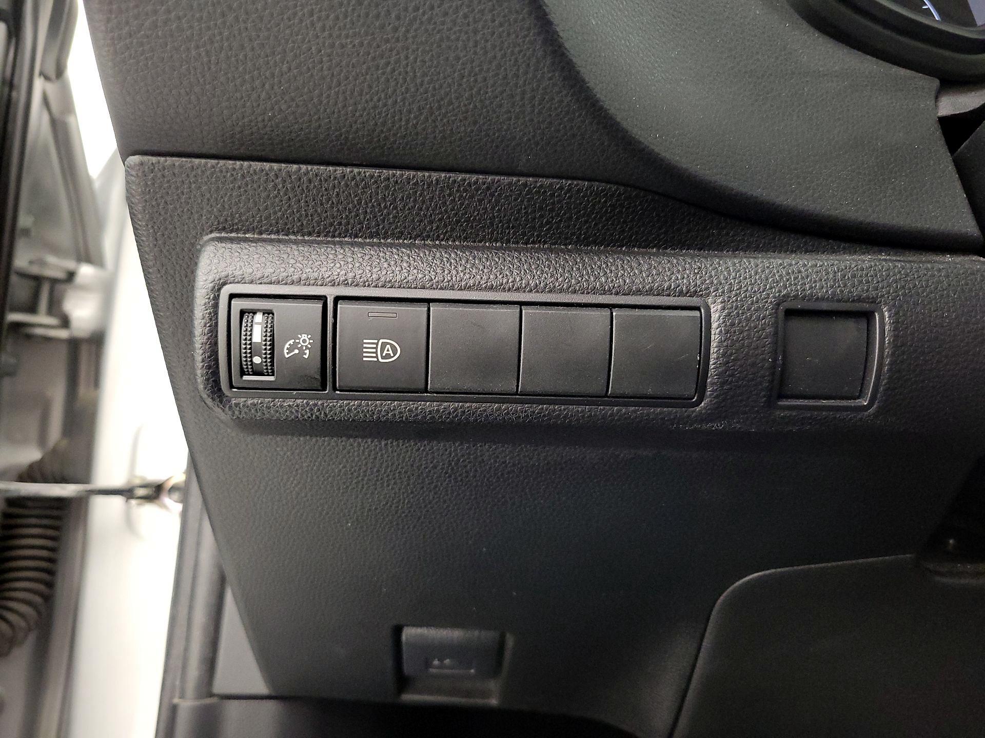 Thumbnail: 2023 Toyota Corolla - 13